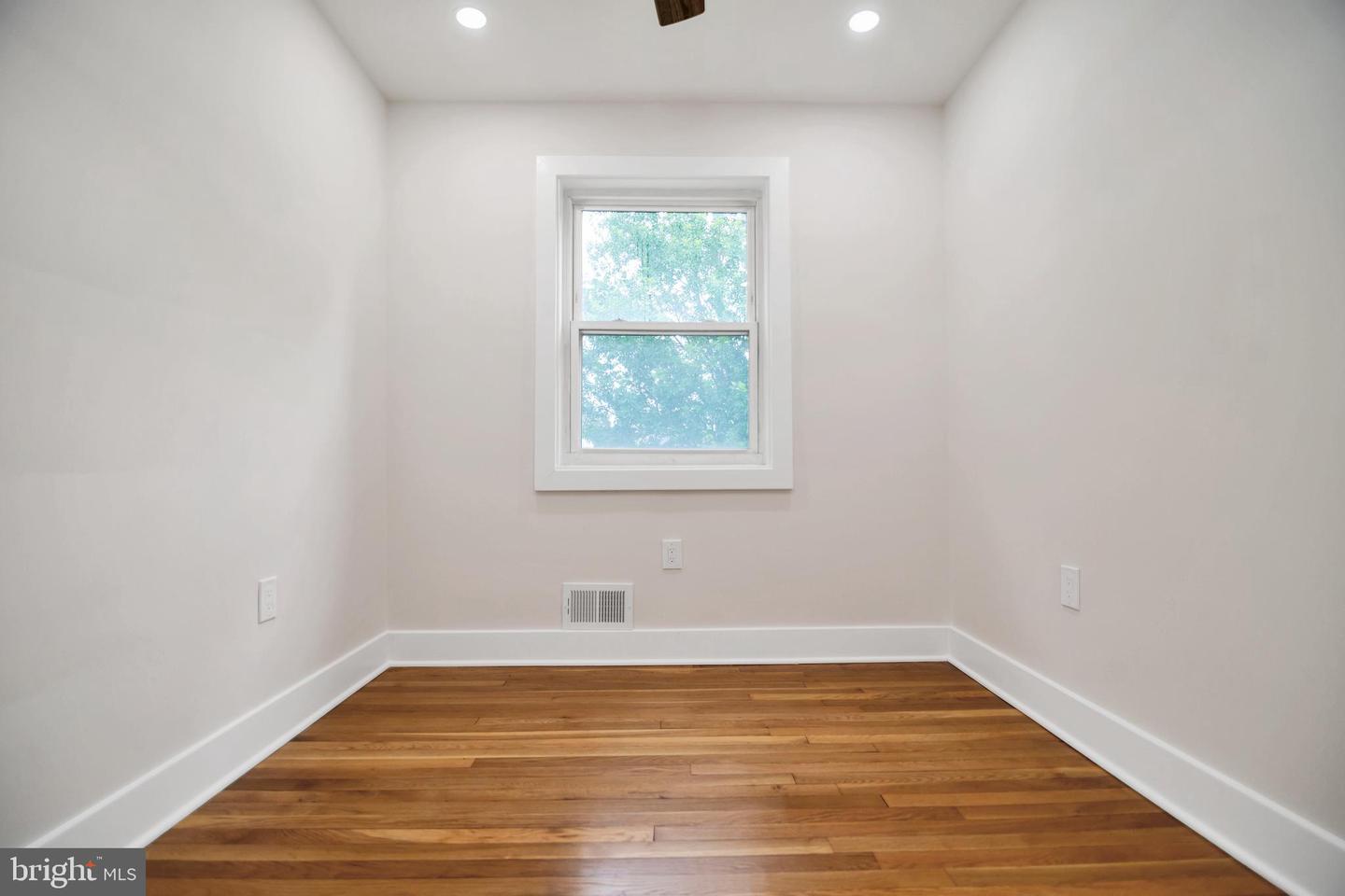 5008 11TH ST NE, WASHINGTON, District Of Columbia 20017, 4 Bedrooms Bedrooms, ,2 BathroomsBathrooms,Residential,For sale,5008 11TH ST NE,DCDC2211936 MLS # DCDC2211936