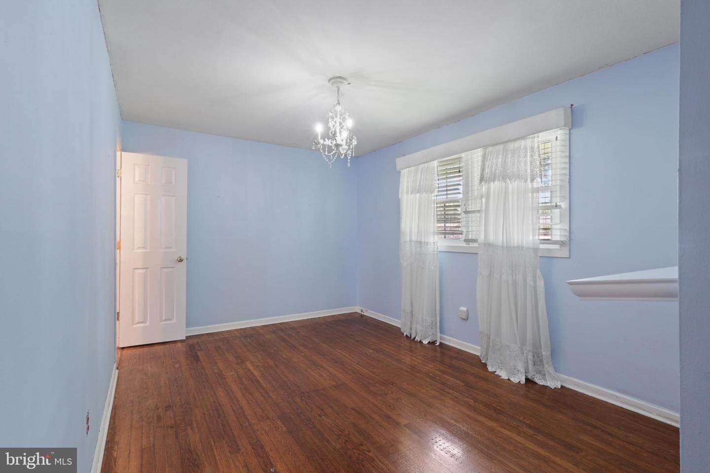 801 CULPEPER ST, FREDERICKSBURG, Virginia 22405, 3 Bedrooms Bedrooms, 5 Rooms Rooms,1 BathroomBathrooms,Residential,For sale,801 CULPEPER ST,VAST2041328 MLS # VAST2041328