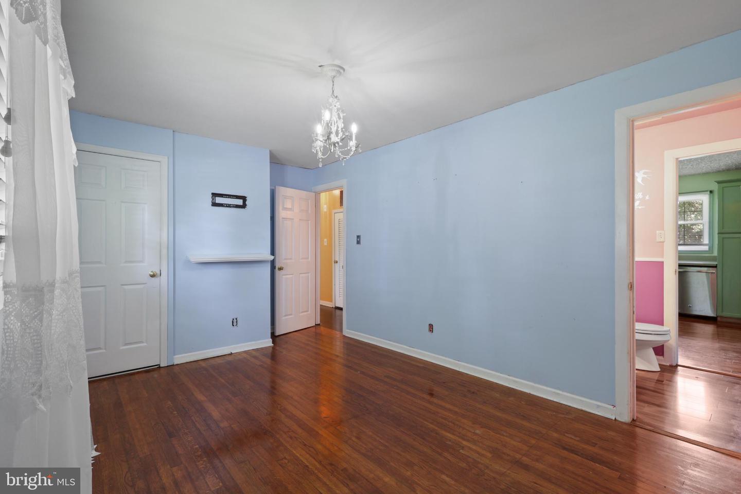 801 CULPEPER ST, FREDERICKSBURG, Virginia 22405, 3 Bedrooms Bedrooms, 5 Rooms Rooms,1 BathroomBathrooms,Residential,For sale,801 CULPEPER ST,VAST2041328 MLS # VAST2041328