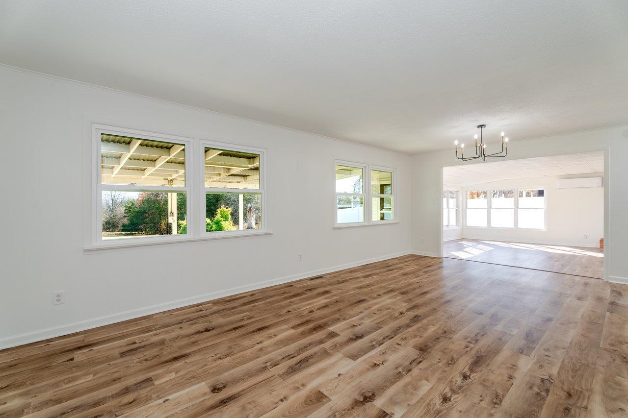 7698 NORTH VALLEY PIKE, ROCKINGHAM, Virginia 22802, 3 Bedrooms Bedrooms, ,2 BathroomsBathrooms,Residential,7698 NORTH VALLEY PIKE,671285 MLS # 671285