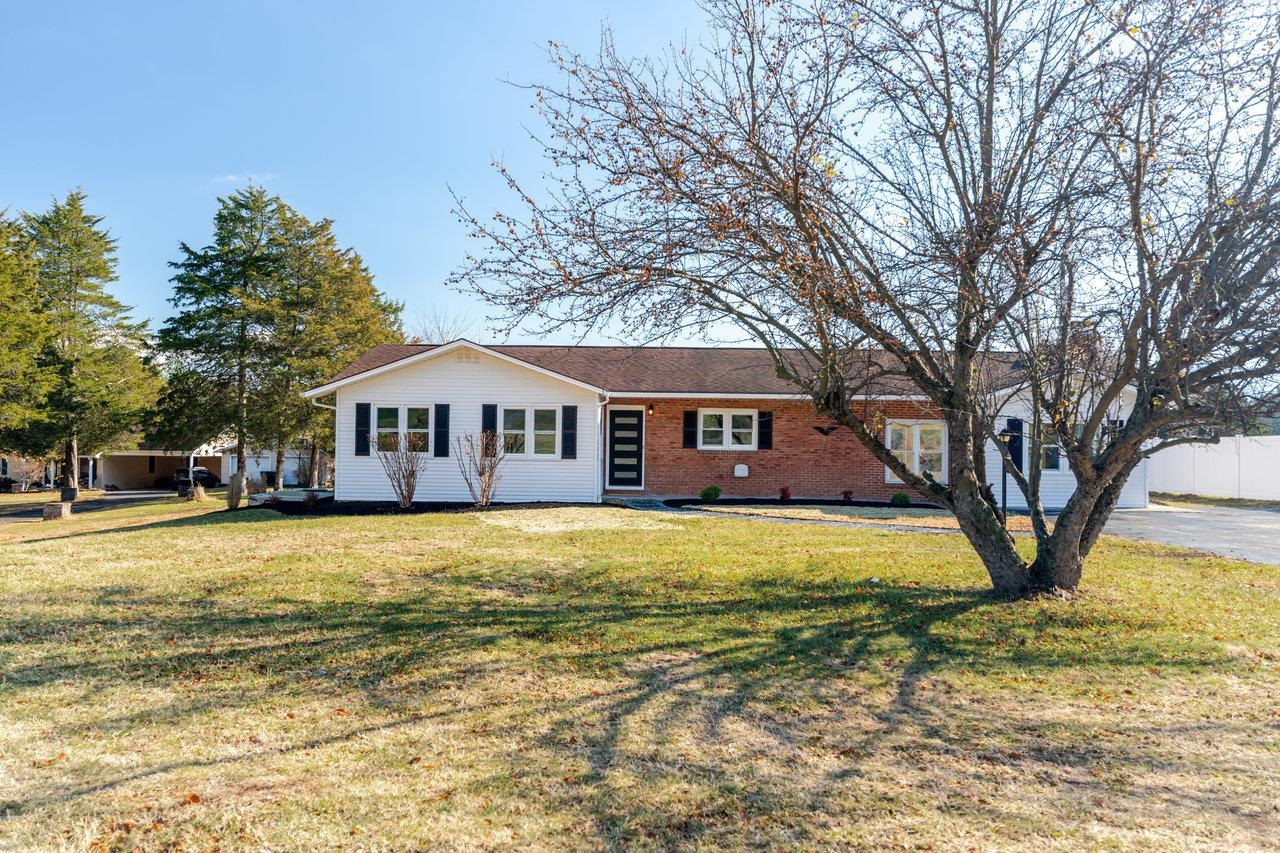 7698 NORTH VALLEY PIKE, ROCKINGHAM, Virginia 22802, 3 Bedrooms Bedrooms, ,2 BathroomsBathrooms,Residential,7698 NORTH VALLEY PIKE,671285 MLS # 671285