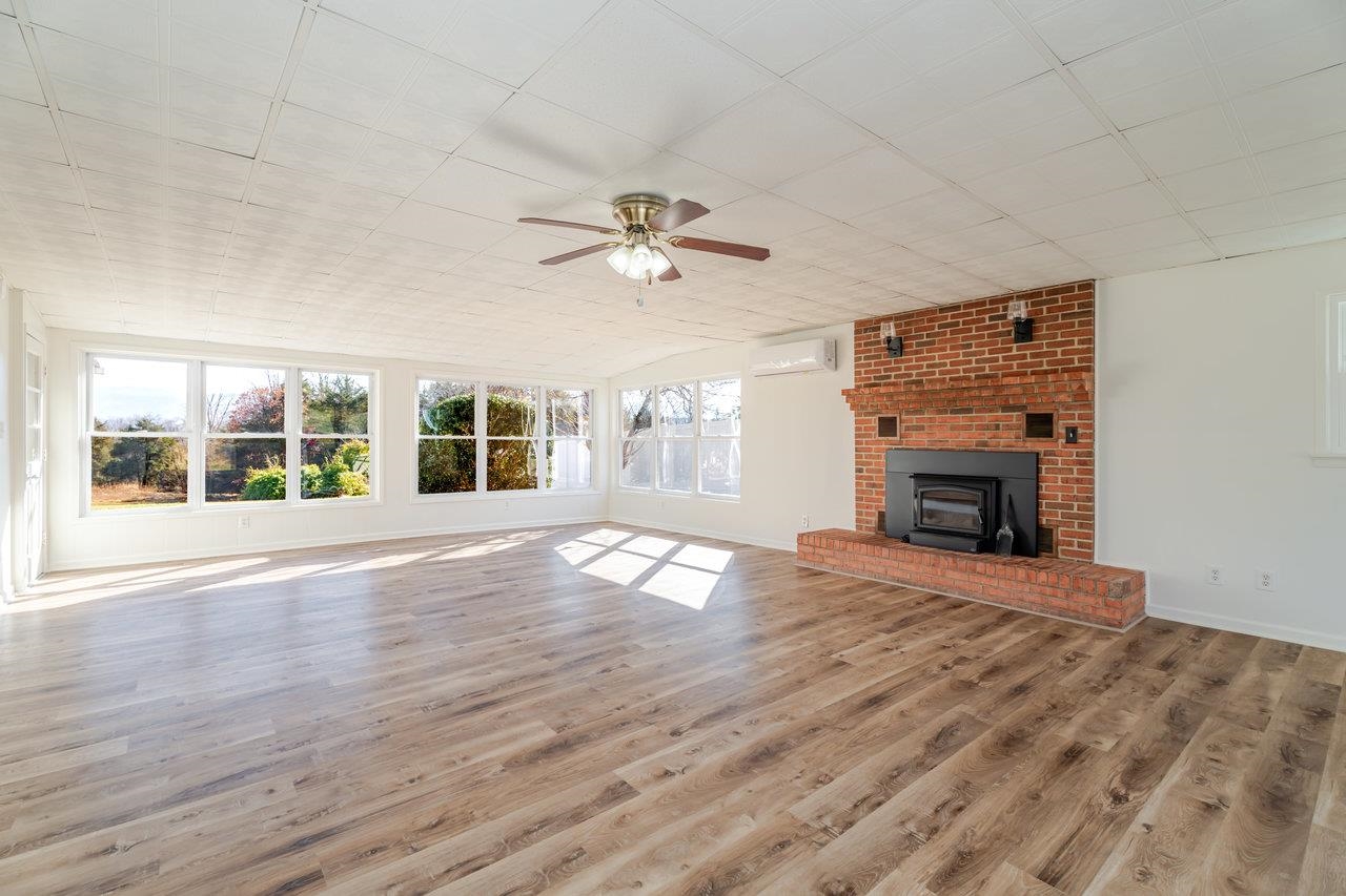 7698 NORTH VALLEY PIKE, ROCKINGHAM, Virginia 22802, 3 Bedrooms Bedrooms, ,2 BathroomsBathrooms,Residential,7698 NORTH VALLEY PIKE,671285 MLS # 671285