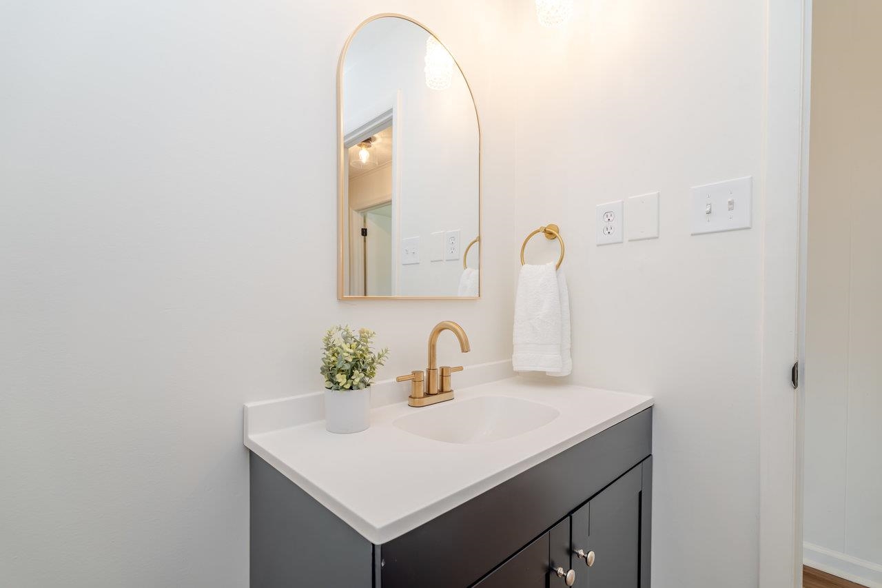 7698 NORTH VALLEY PIKE, ROCKINGHAM, Virginia 22802, 3 Bedrooms Bedrooms, ,2 BathroomsBathrooms,Residential,7698 NORTH VALLEY PIKE,671285 MLS # 671285