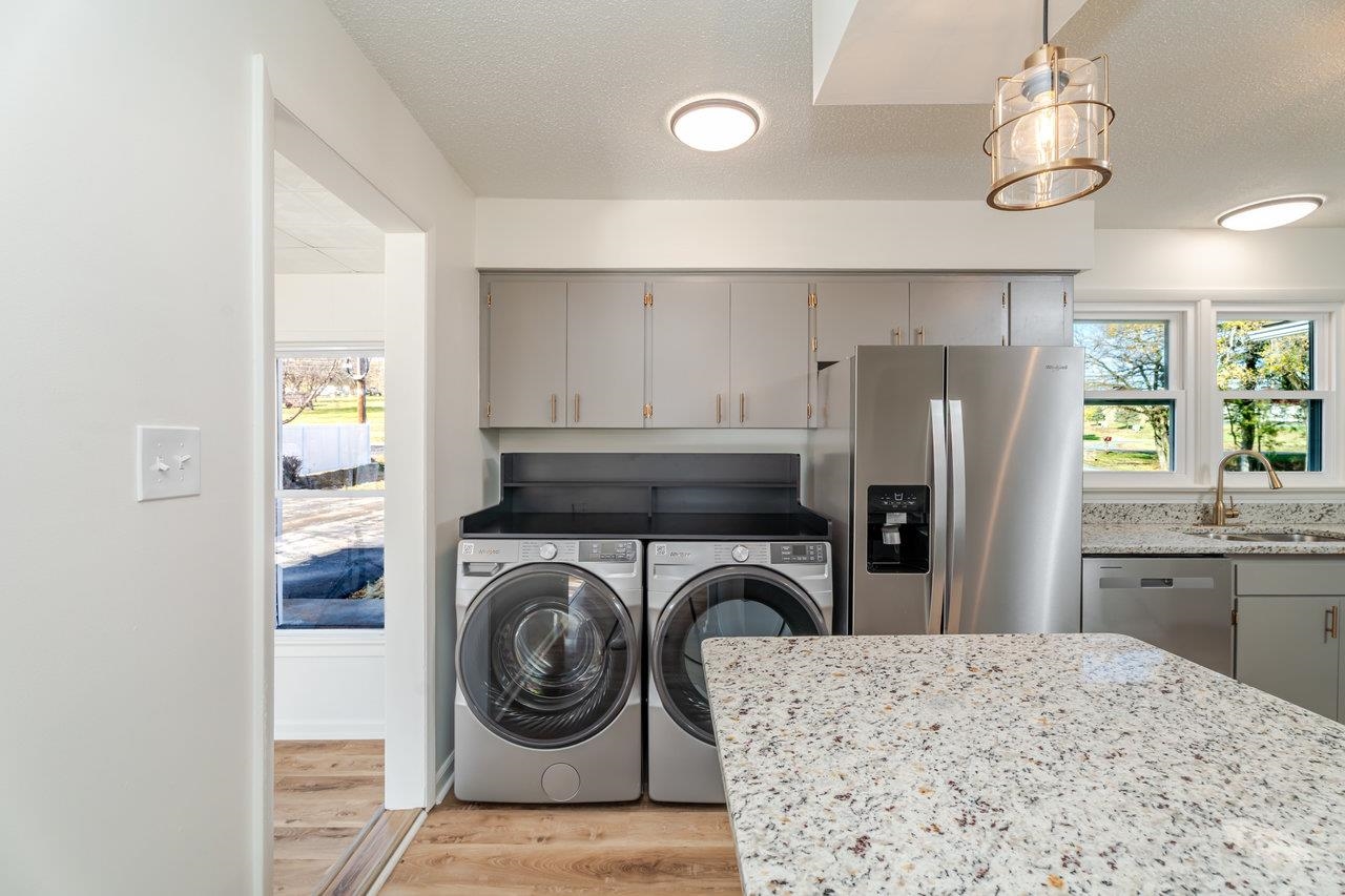 7698 NORTH VALLEY PIKE, ROCKINGHAM, Virginia 22802, 3 Bedrooms Bedrooms, ,2 BathroomsBathrooms,Residential,7698 NORTH VALLEY PIKE,671285 MLS # 671285