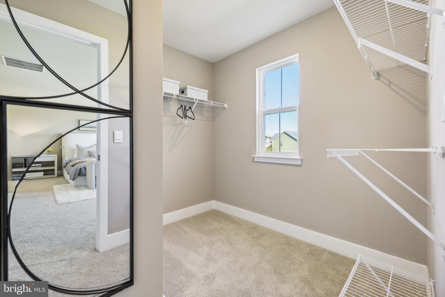 230 MUNSEE CIR, WINCHESTER, Virginia 22602, 5 Bedrooms Bedrooms, ,3 BathroomsBathrooms,Residential,For sale,230 MUNSEE CIR,VAFV2035996 MLS # VAFV2035996