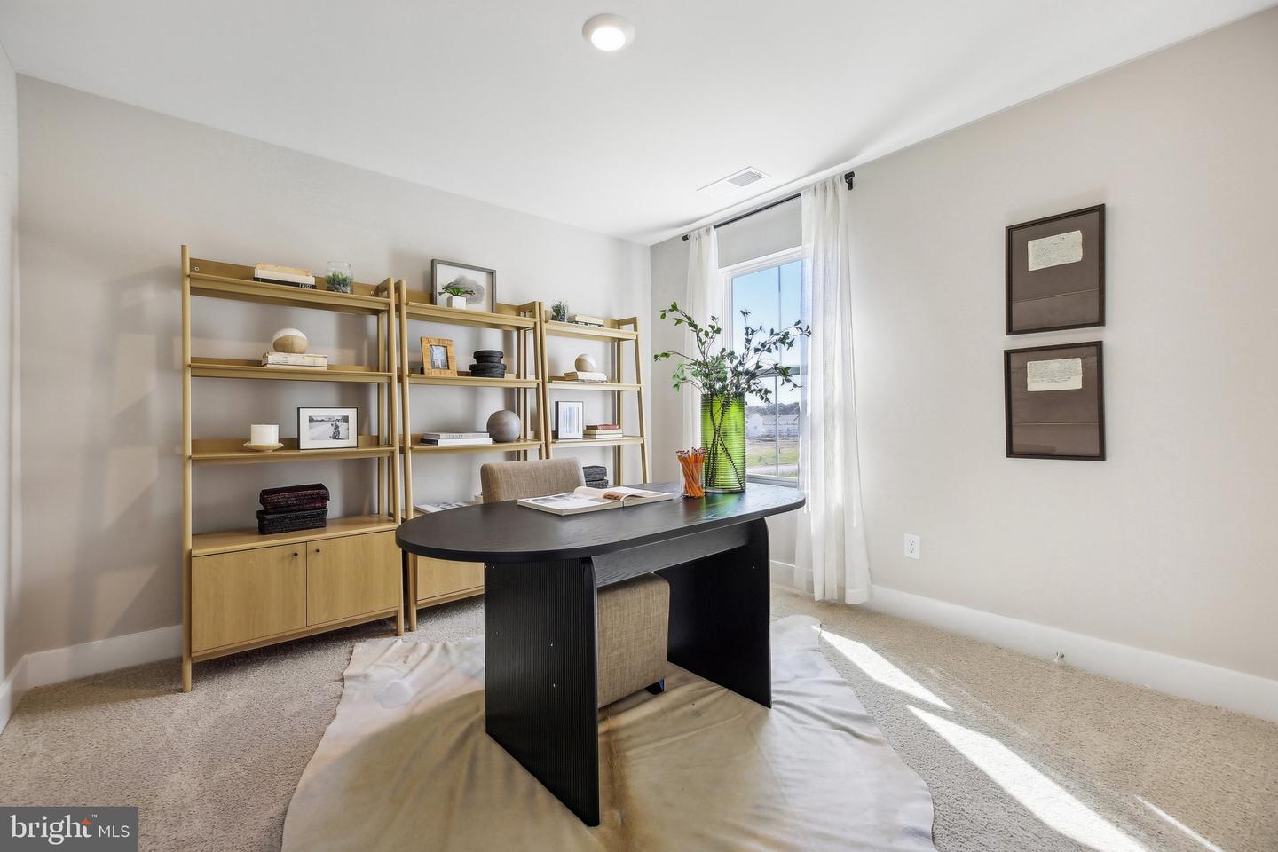 230 MUNSEE CIR, WINCHESTER, Virginia 22602, 5 Bedrooms Bedrooms, ,3 BathroomsBathrooms,Residential,For sale,230 MUNSEE CIR,VAFV2035996 MLS # VAFV2035996