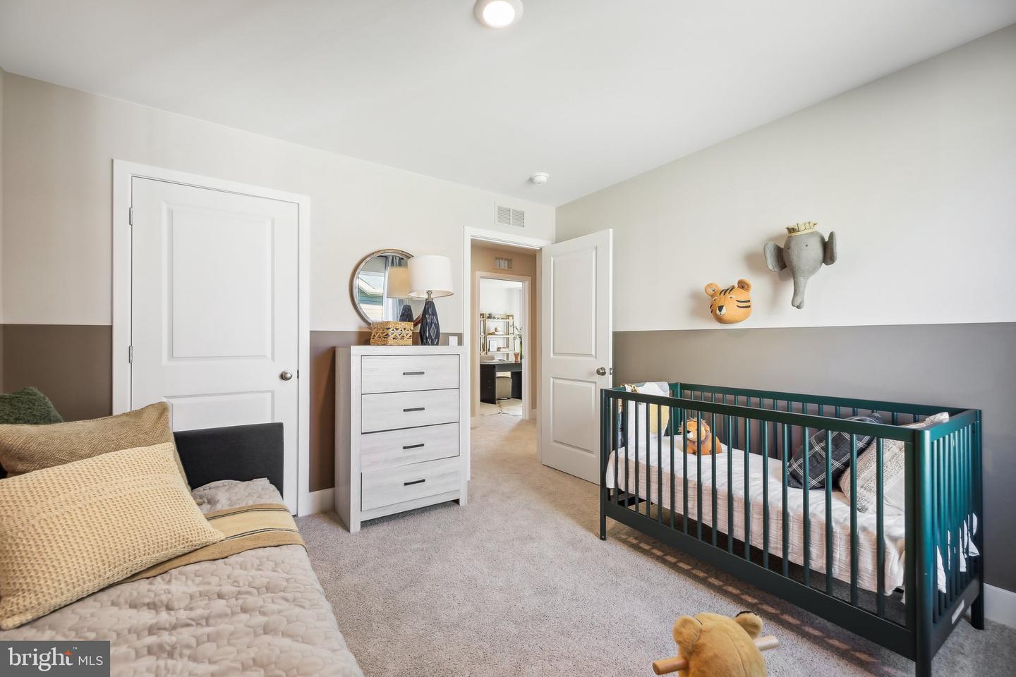 230 MUNSEE CIR, WINCHESTER, Virginia 22602, 5 Bedrooms Bedrooms, ,3 BathroomsBathrooms,Residential,For sale,230 MUNSEE CIR,VAFV2035996 MLS # VAFV2035996