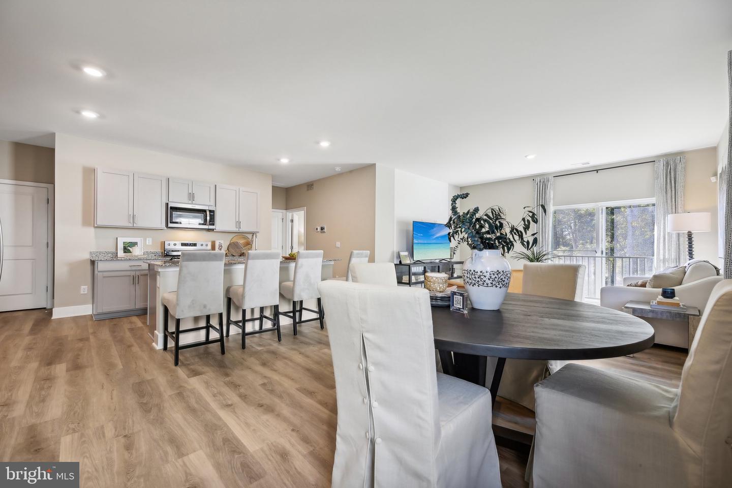 230 MUNSEE CIR, WINCHESTER, Virginia 22602, 5 Bedrooms Bedrooms, ,3 BathroomsBathrooms,Residential,For sale,230 MUNSEE CIR,VAFV2035996 MLS # VAFV2035996