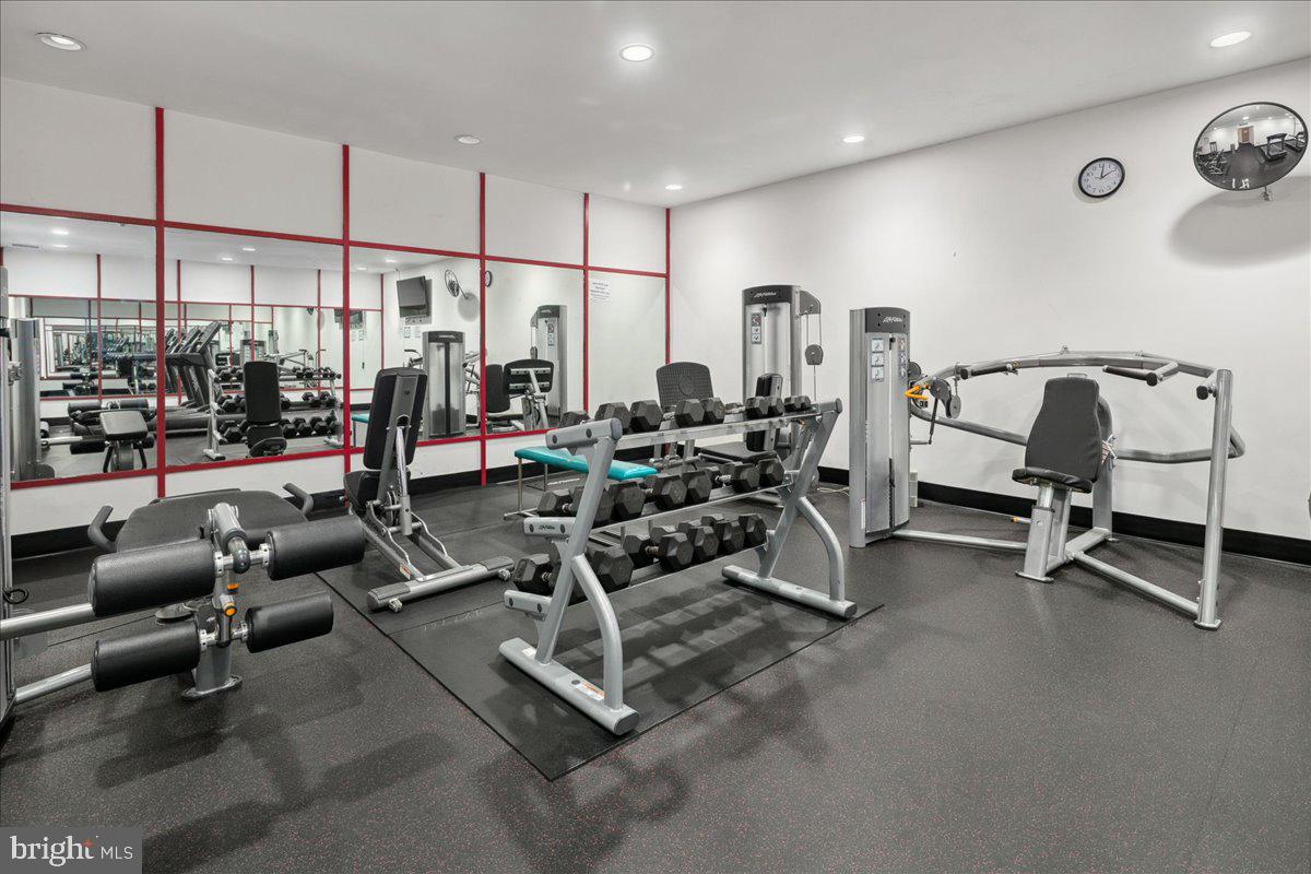 6101 EDSALL RD #702, ALEXANDRIA, Virginia 22304, 2 Bedrooms Bedrooms, 4 Rooms Rooms,2 BathroomsBathrooms,Residential,For sale,6101 EDSALL RD #702,VAAX2048478 MLS # VAAX2048478 6101 EDSALL RD #702, ALEXANDRIA, Virginia 22304, 2 Bedrooms Bedrooms, 4 Rooms Rooms,2 BathroomsBathrooms,Residential,For sale,6101 EDSALL RD #702,VAAX2048478 MLS # VAAX2048478