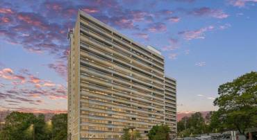 6101 EDSALL RD #702, ALEXANDRIA, Virginia 22304, 2 Bedrooms Bedrooms, 4 Rooms Rooms,2 BathroomsBathrooms,Residential,For sale,6101 EDSALL RD #702,VAAX2048478 MLS # VAAX2048478