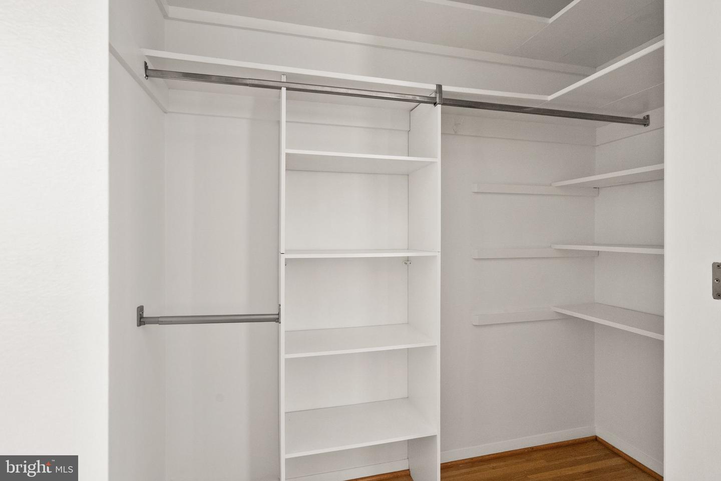 6611 BURLINGTON PL, SPRINGFIELD, Virginia 22152, ,3 BathroomsBathrooms,Residential,For sale,6611 BURLINGTON PL,VAFX2265254 MLS # VAFX2265254