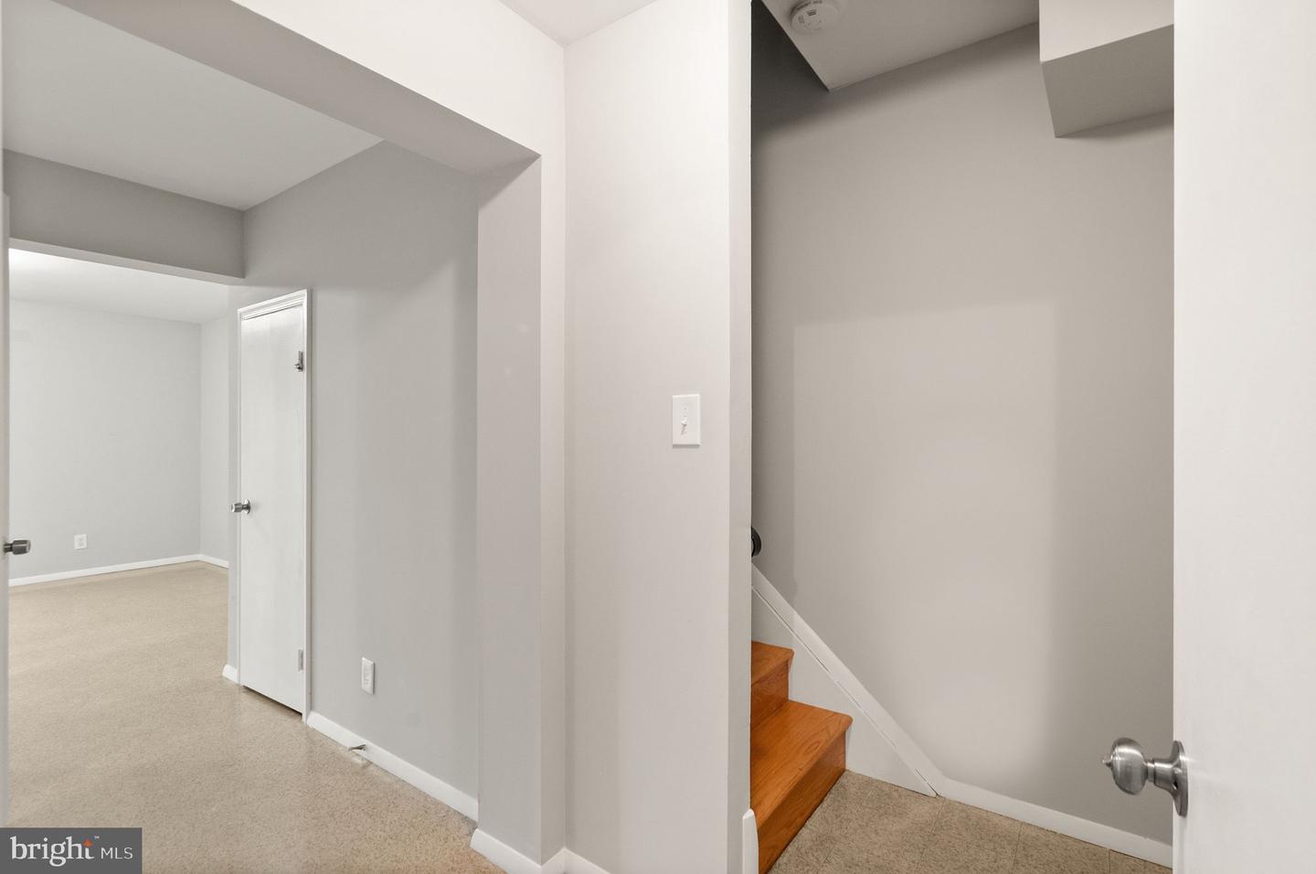 6611 BURLINGTON PL, SPRINGFIELD, Virginia 22152, ,3 BathroomsBathrooms,Residential,For sale,6611 BURLINGTON PL,VAFX2265254 MLS # VAFX2265254