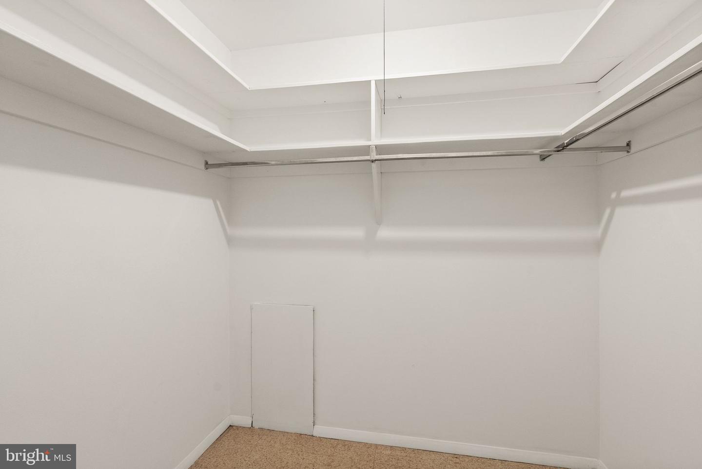 6611 BURLINGTON PL, SPRINGFIELD, Virginia 22152, ,3 BathroomsBathrooms,Residential,For sale,6611 BURLINGTON PL,VAFX2265254 MLS # VAFX2265254