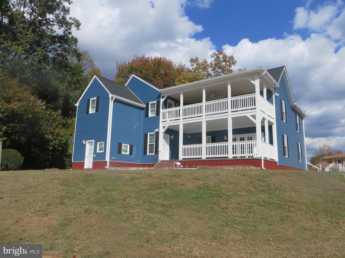 3010 STEVEN MARTIN DR, FAIRFAX, Virginia 22031, 5 Bedrooms Bedrooms, 14 Rooms Rooms,3 BathroomsBathrooms,Residential,For sale,3010 STEVEN MARTIN DR,VAFX2270020 MLS # VAFX2270020