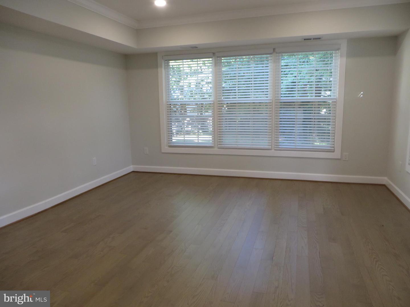 3010 STEVEN MARTIN DR, FAIRFAX, Virginia 22031, 5 Bedrooms Bedrooms, 14 Rooms Rooms,3 BathroomsBathrooms,Residential,For sale,3010 STEVEN MARTIN DR,VAFX2270020 MLS # VAFX2270020