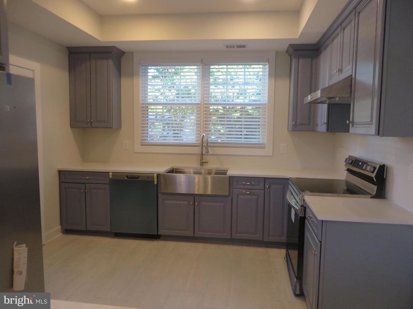 3010 STEVEN MARTIN DR, FAIRFAX, Virginia 22031, 5 Bedrooms Bedrooms, 14 Rooms Rooms,3 BathroomsBathrooms,Residential,For sale,3010 STEVEN MARTIN DR,VAFX2270020 MLS # VAFX2270020