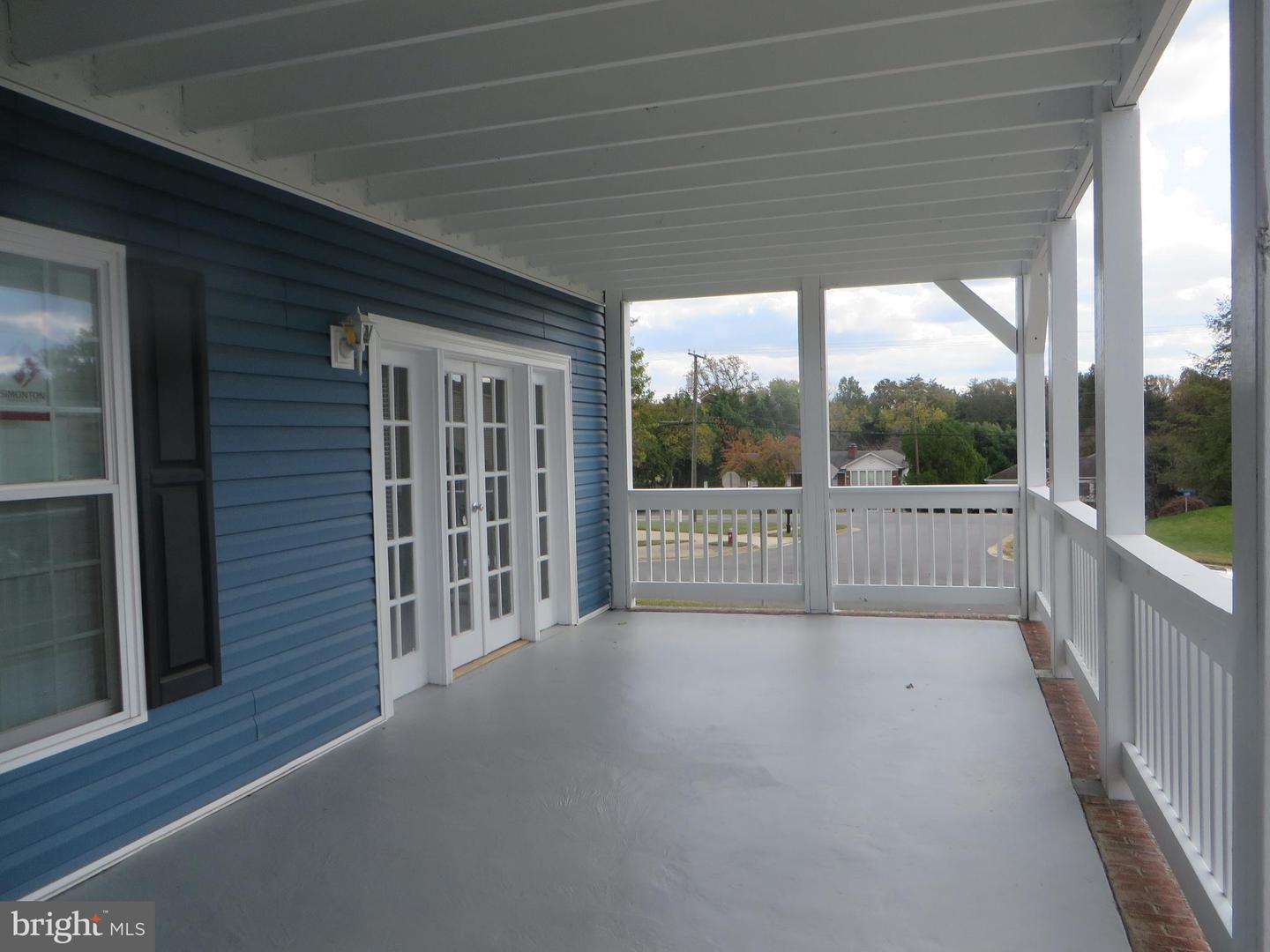 3010 STEVEN MARTIN DR, FAIRFAX, Virginia 22031, 5 Bedrooms Bedrooms, 14 Rooms Rooms,3 BathroomsBathrooms,Residential,For sale,3010 STEVEN MARTIN DR,VAFX2270020 MLS # VAFX2270020