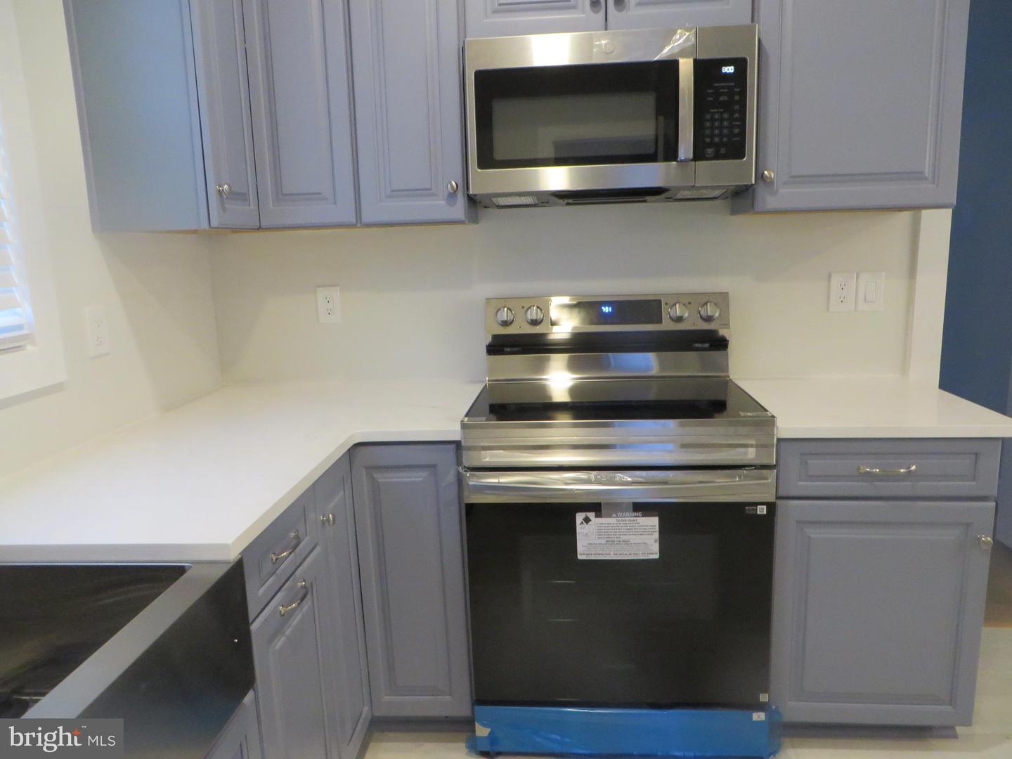 3010 STEVEN MARTIN DR, FAIRFAX, Virginia 22031, 5 Bedrooms Bedrooms, 14 Rooms Rooms,3 BathroomsBathrooms,Residential,For sale,3010 STEVEN MARTIN DR,VAFX2270020 MLS # VAFX2270020