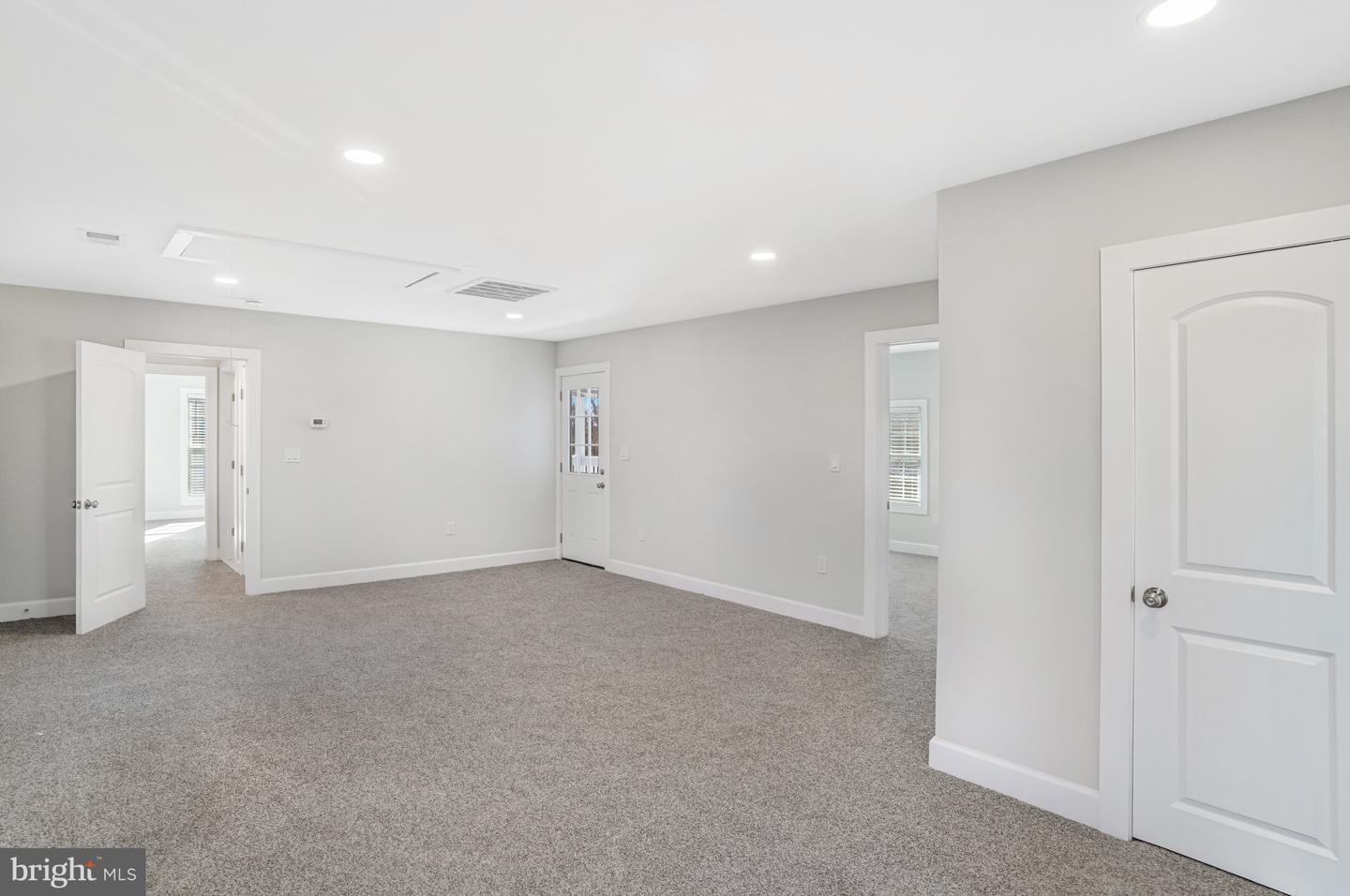 3010 STEVEN MARTIN DR, FAIRFAX, Virginia 22031, 5 Bedrooms Bedrooms, 14 Rooms Rooms,3 BathroomsBathrooms,Residential,For sale,3010 STEVEN MARTIN DR,VAFX2270020 MLS # VAFX2270020 3010 STEVEN MARTIN DR, FAIRFAX, Virginia 22031, 5 Bedrooms Bedrooms, 14 Rooms Rooms,3 BathroomsBathrooms,Residential,For sale,3010 STEVEN MARTIN DR,VAFX2270020 MLS # VAFX2270020