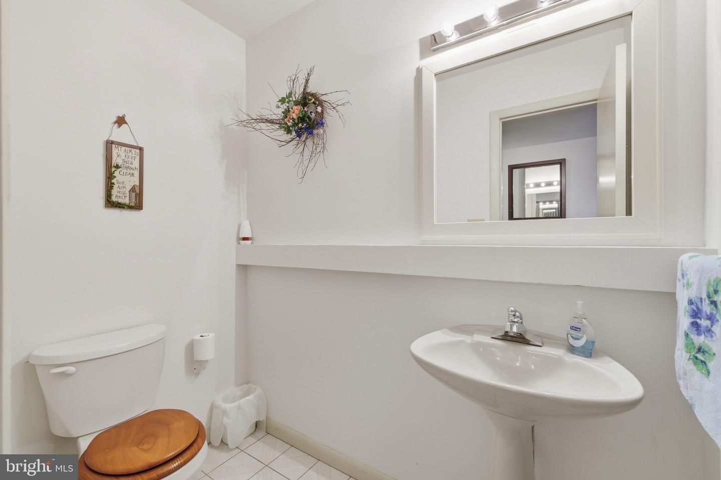 16 SPRUCE HOLLOW RD, BASYE, Virginia 22810, 3 Bedrooms Bedrooms, ,2 BathroomsBathrooms,Residential,For sale,16 SPRUCE HOLLOW RD,VASH2012752 MLS # VASH2012752