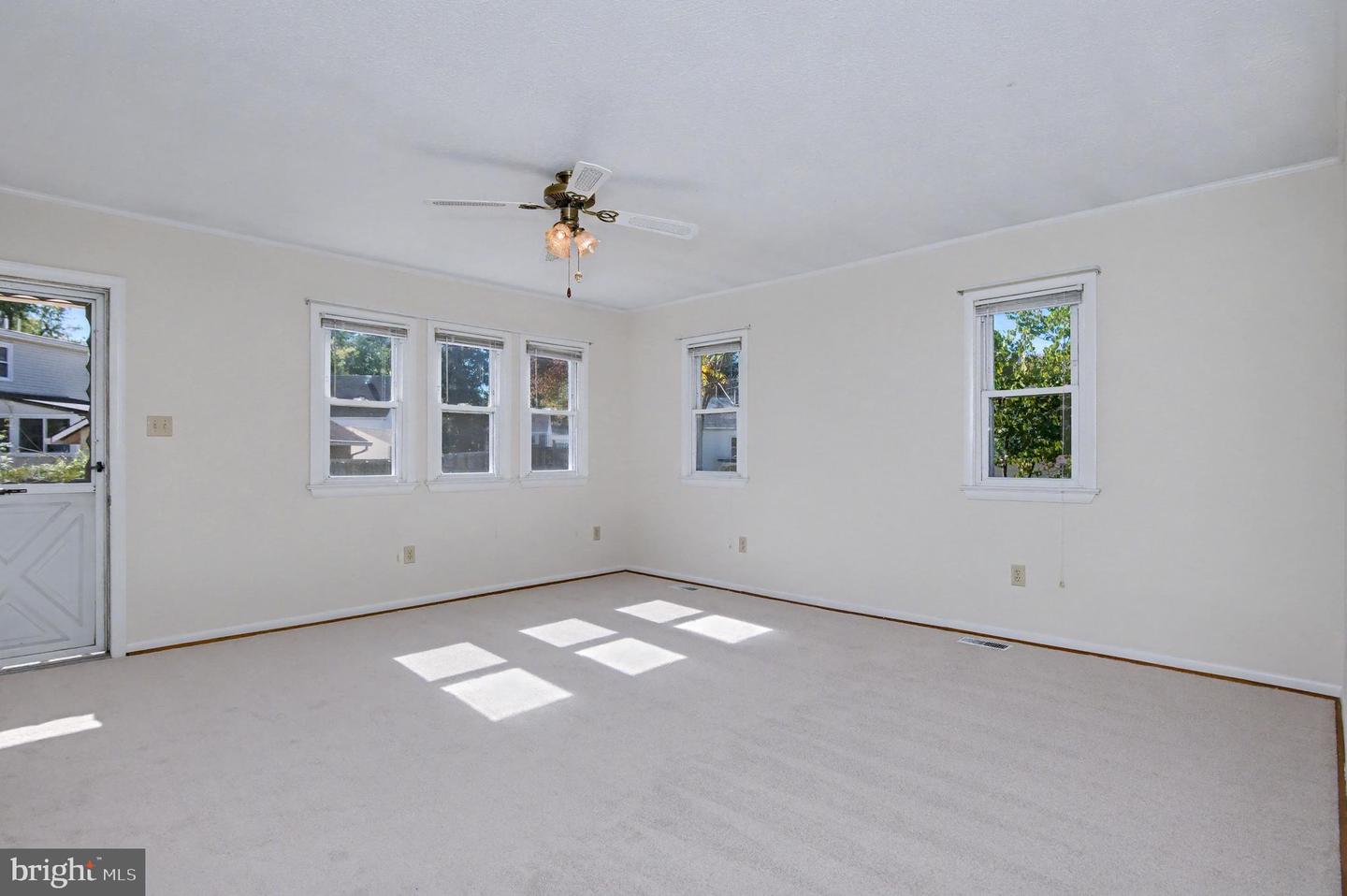 4026 WALTERS CT, FAIRFAX, Virginia 22030, 3 Bedrooms Bedrooms, ,2 BathroomsBathrooms,Residential,For sale,4026 WALTERS CT,VAFC2007232 MLS # VAFC2007232