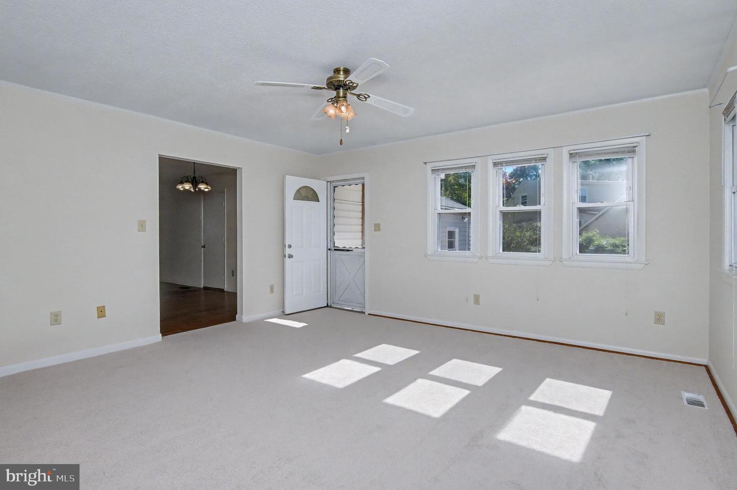 4026 WALTERS CT, FAIRFAX, Virginia 22030, 3 Bedrooms Bedrooms, ,2 BathroomsBathrooms,Residential,For sale,4026 WALTERS CT,VAFC2007232 MLS # VAFC2007232