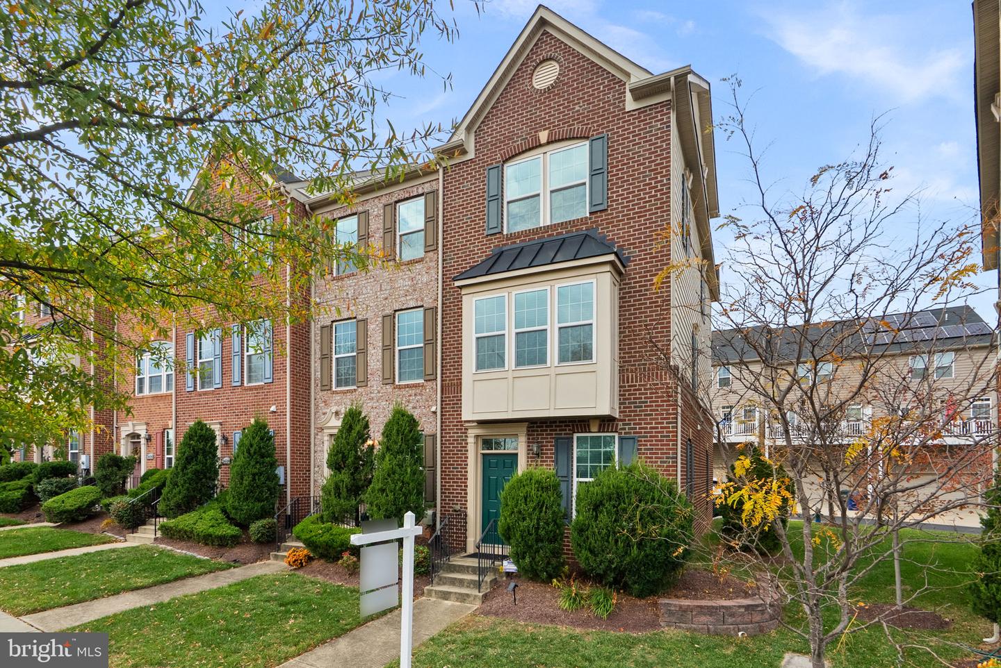 3612 FORT LINCOLN DR NE, WASHINGTON, District Of Columbia 20018, 2 Bedrooms Bedrooms, ,2 BathroomsBathrooms,Residential,For sale,3612 FORT LINCOLN DR NE,DCDC2229146 MLS # DCDC2229146