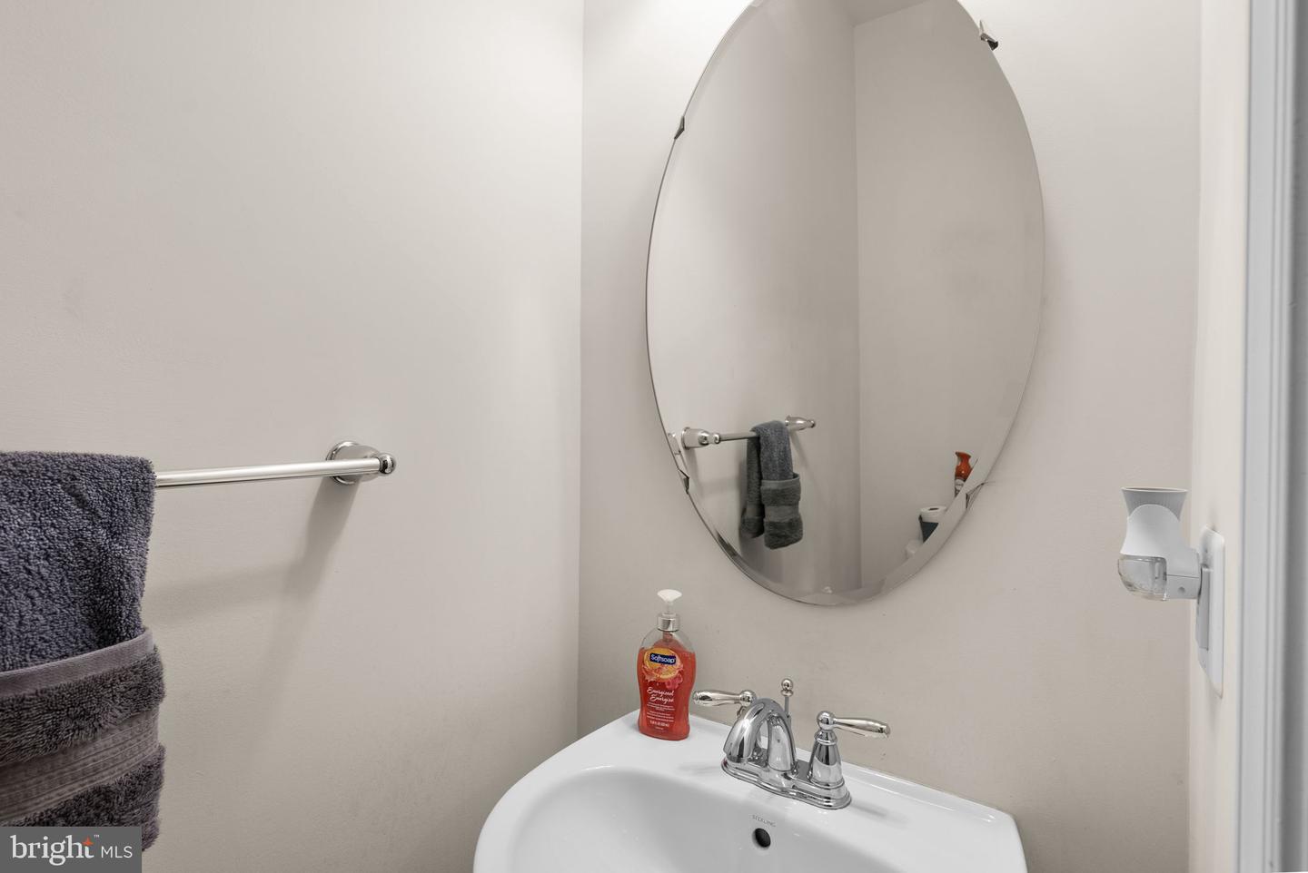 3612 FORT LINCOLN DR NE, WASHINGTON, District Of Columbia 20018, 2 Bedrooms Bedrooms, ,2 BathroomsBathrooms,Residential,For sale,3612 FORT LINCOLN DR NE,DCDC2229146 MLS # DCDC2229146