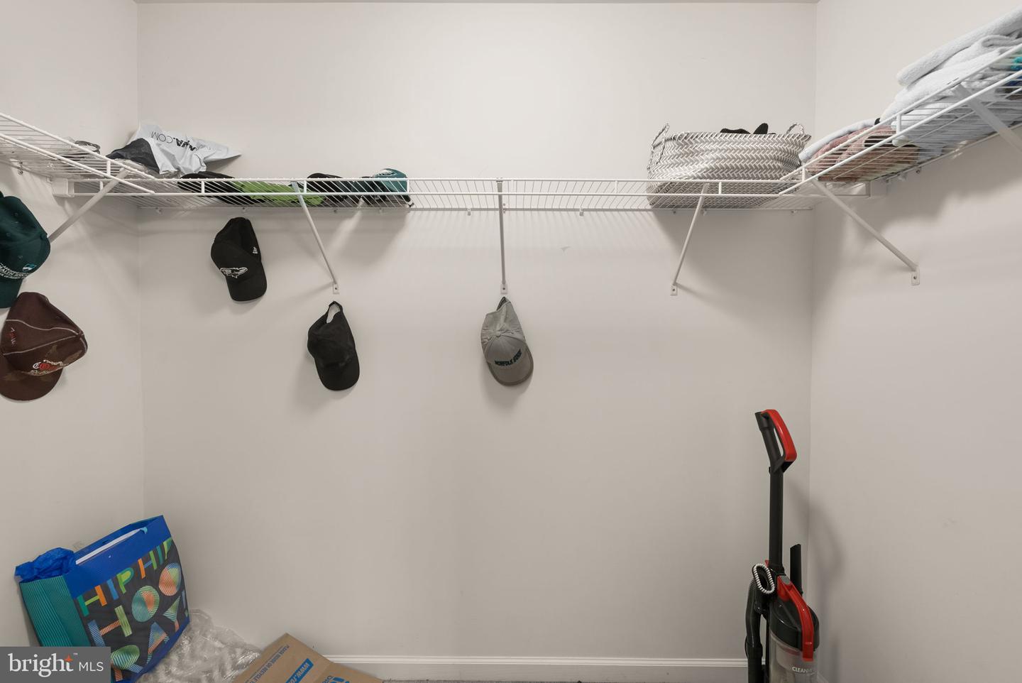 3612 FORT LINCOLN DR NE, WASHINGTON, District Of Columbia 20018, 2 Bedrooms Bedrooms, ,2 BathroomsBathrooms,Residential,For sale,3612 FORT LINCOLN DR NE,DCDC2229146 MLS # DCDC2229146