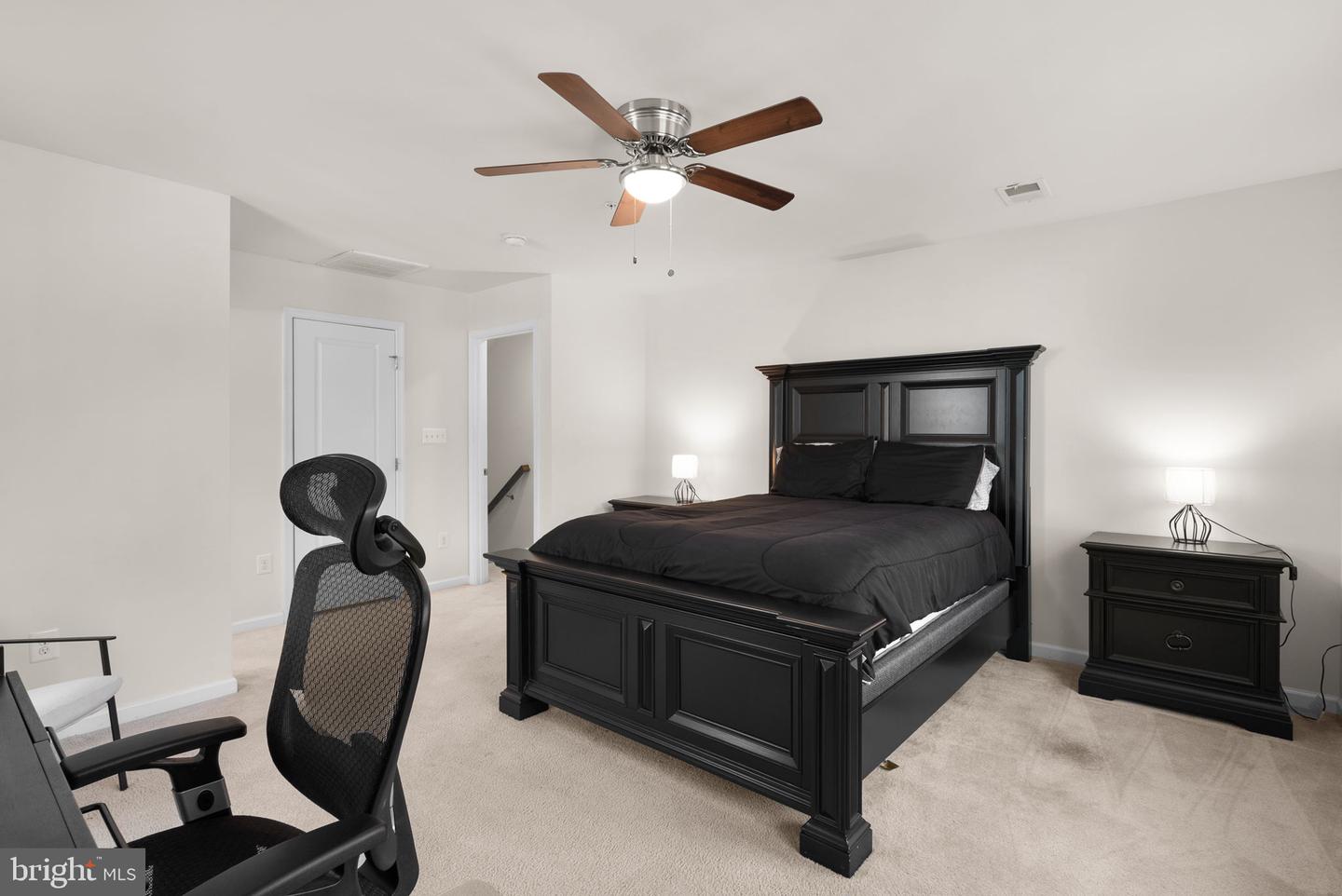 3612 FORT LINCOLN DR NE, WASHINGTON, District Of Columbia 20018, 2 Bedrooms Bedrooms, ,2 BathroomsBathrooms,Residential,For sale,3612 FORT LINCOLN DR NE,DCDC2229146 MLS # DCDC2229146