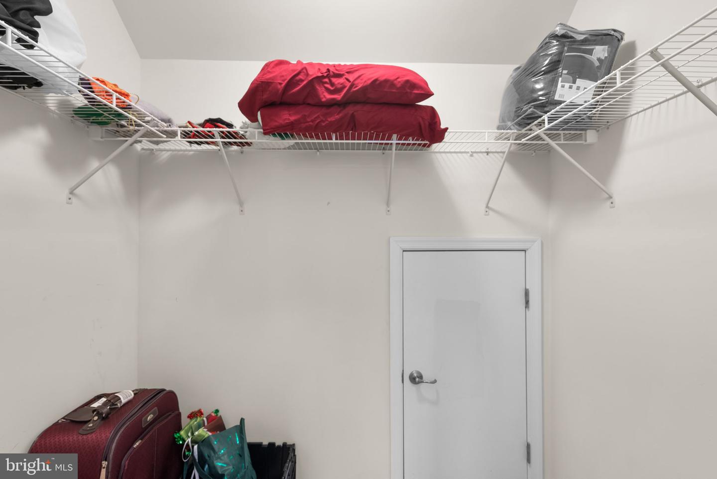 3612 FORT LINCOLN DR NE, WASHINGTON, District Of Columbia 20018, 2 Bedrooms Bedrooms, ,2 BathroomsBathrooms,Residential,For sale,3612 FORT LINCOLN DR NE,DCDC2229146 MLS # DCDC2229146