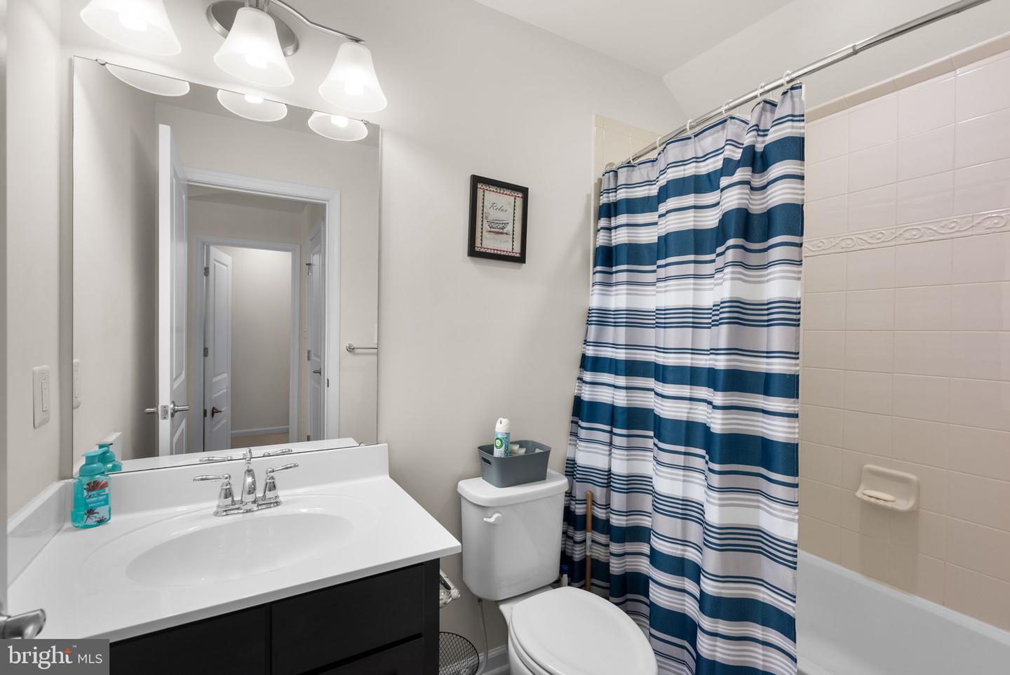 3612 FORT LINCOLN DR NE, WASHINGTON, District Of Columbia 20018, 2 Bedrooms Bedrooms, ,2 BathroomsBathrooms,Residential,For sale,3612 FORT LINCOLN DR NE,DCDC2229146 MLS # DCDC2229146