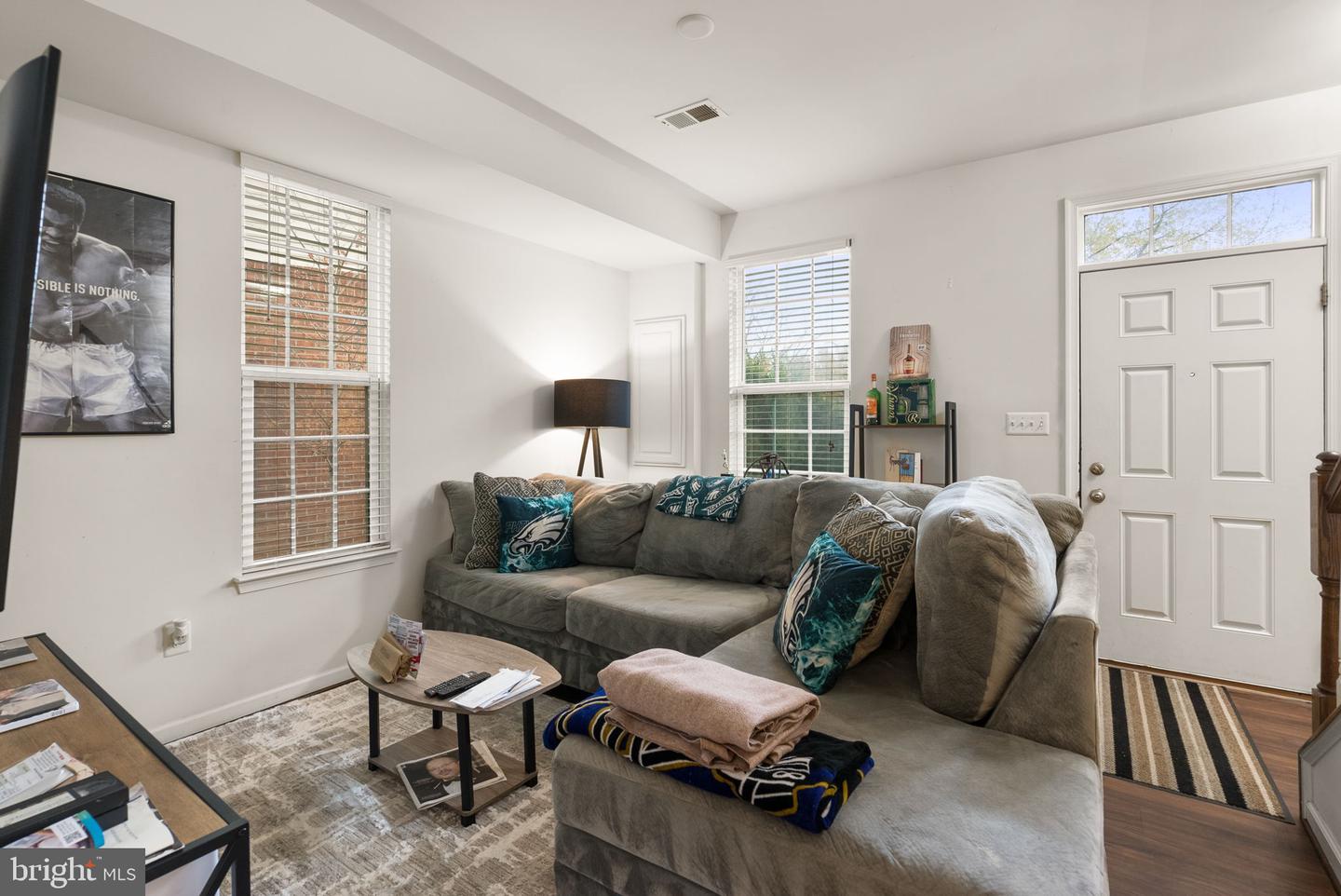 3612 FORT LINCOLN DR NE, WASHINGTON, District Of Columbia 20018, 2 Bedrooms Bedrooms, ,2 BathroomsBathrooms,Residential,For sale,3612 FORT LINCOLN DR NE,DCDC2229146 MLS # DCDC2229146