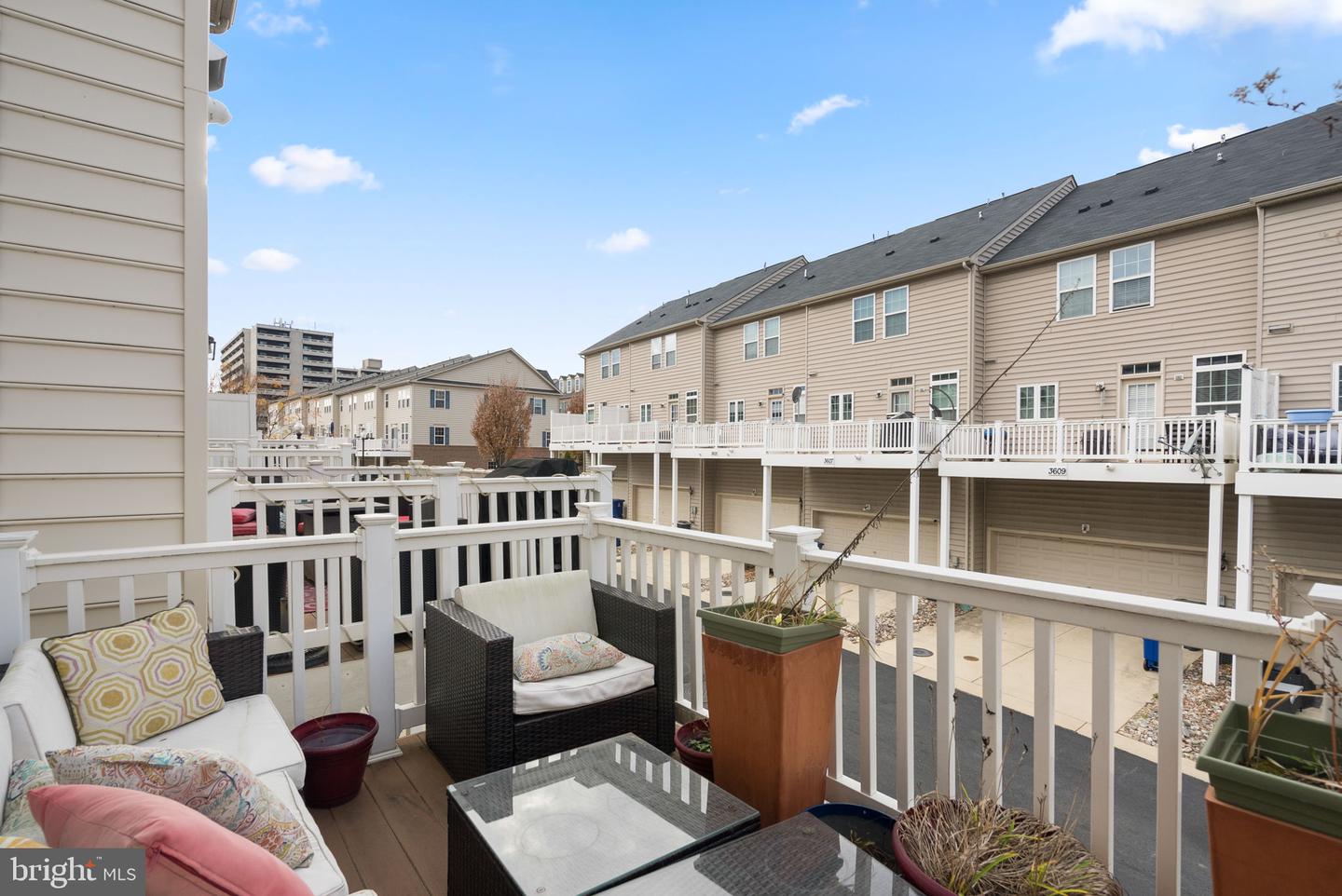 3612 FORT LINCOLN DR NE, WASHINGTON, District Of Columbia 20018, 2 Bedrooms Bedrooms, ,2 BathroomsBathrooms,Residential,For sale,3612 FORT LINCOLN DR NE,DCDC2229146 MLS # DCDC2229146