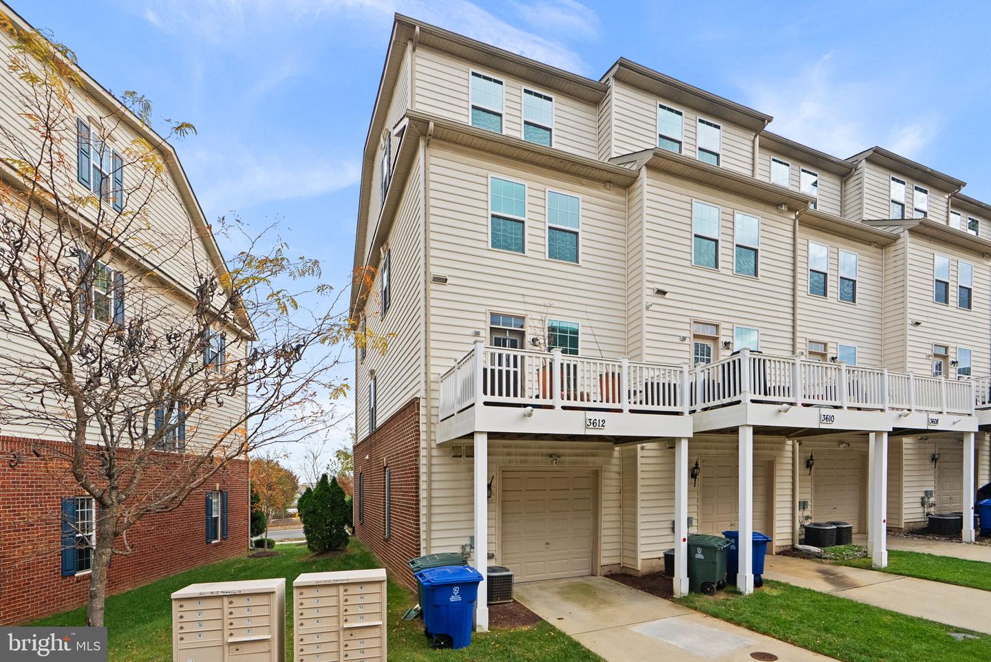 3612 FORT LINCOLN DR NE, WASHINGTON, District Of Columbia 20018, 2 Bedrooms Bedrooms, ,2 BathroomsBathrooms,Residential,For sale,3612 FORT LINCOLN DR NE,DCDC2229146 MLS # DCDC2229146