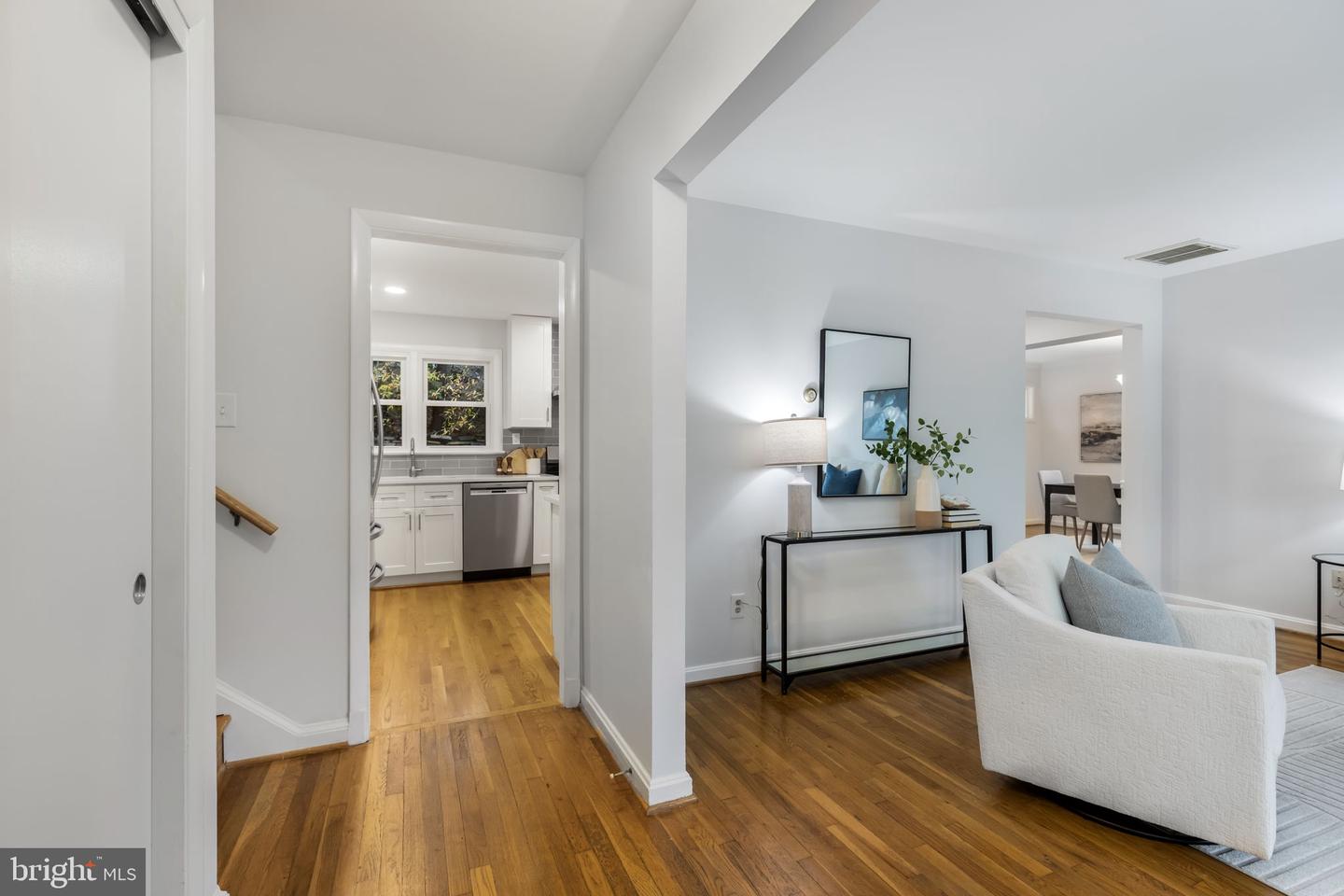 6222 BEACHWAY DR, FALLS CHURCH, Virginia 22041, 3 Bedrooms Bedrooms, ,3 BathroomsBathrooms,Residential,For sale,6222 BEACHWAY DR,VAFX2276418 MLS # VAFX2276418