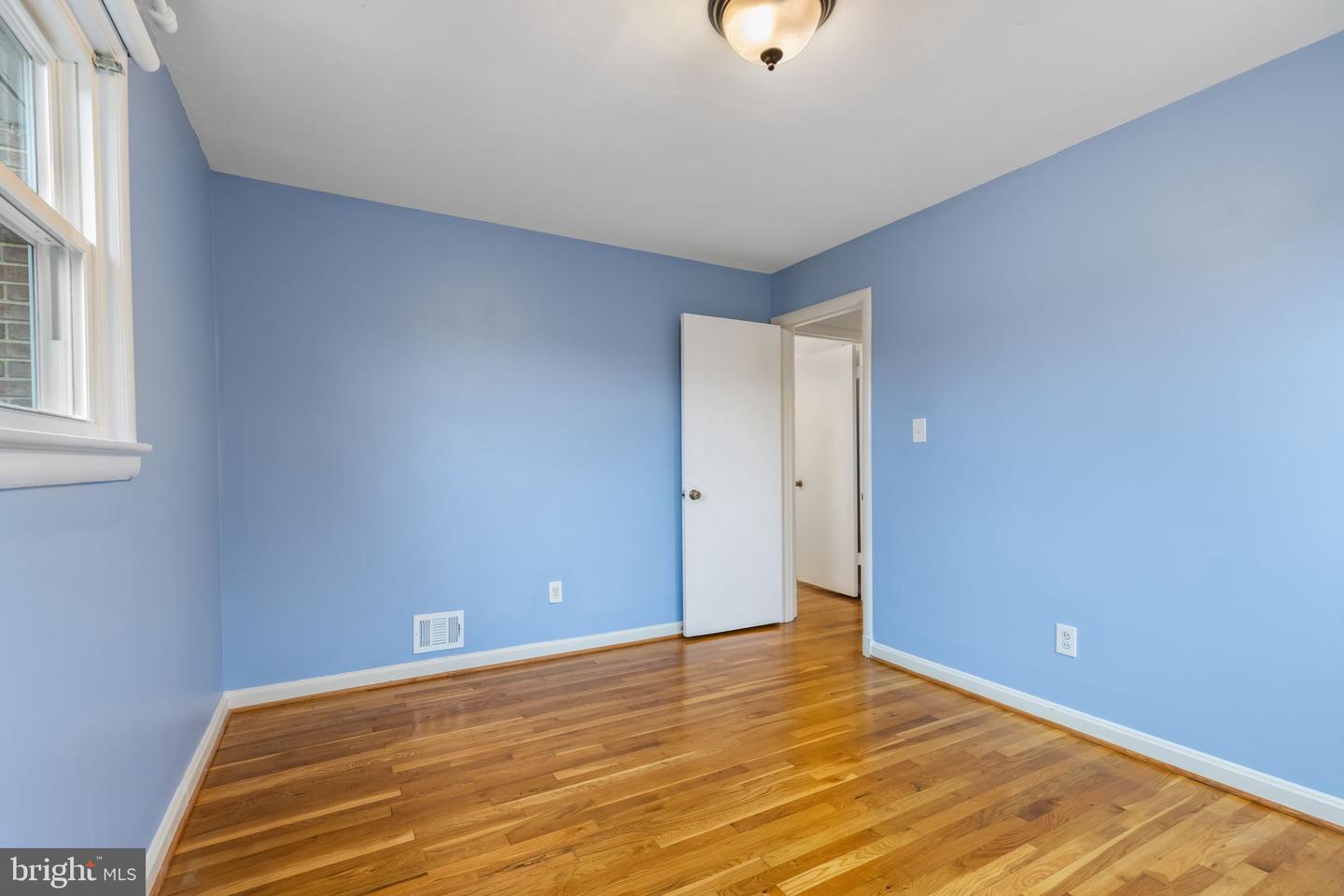 6222 BEACHWAY DR, FALLS CHURCH, Virginia 22041, 3 Bedrooms Bedrooms, ,3 BathroomsBathrooms,Residential,For sale,6222 BEACHWAY DR,VAFX2276418 MLS # VAFX2276418