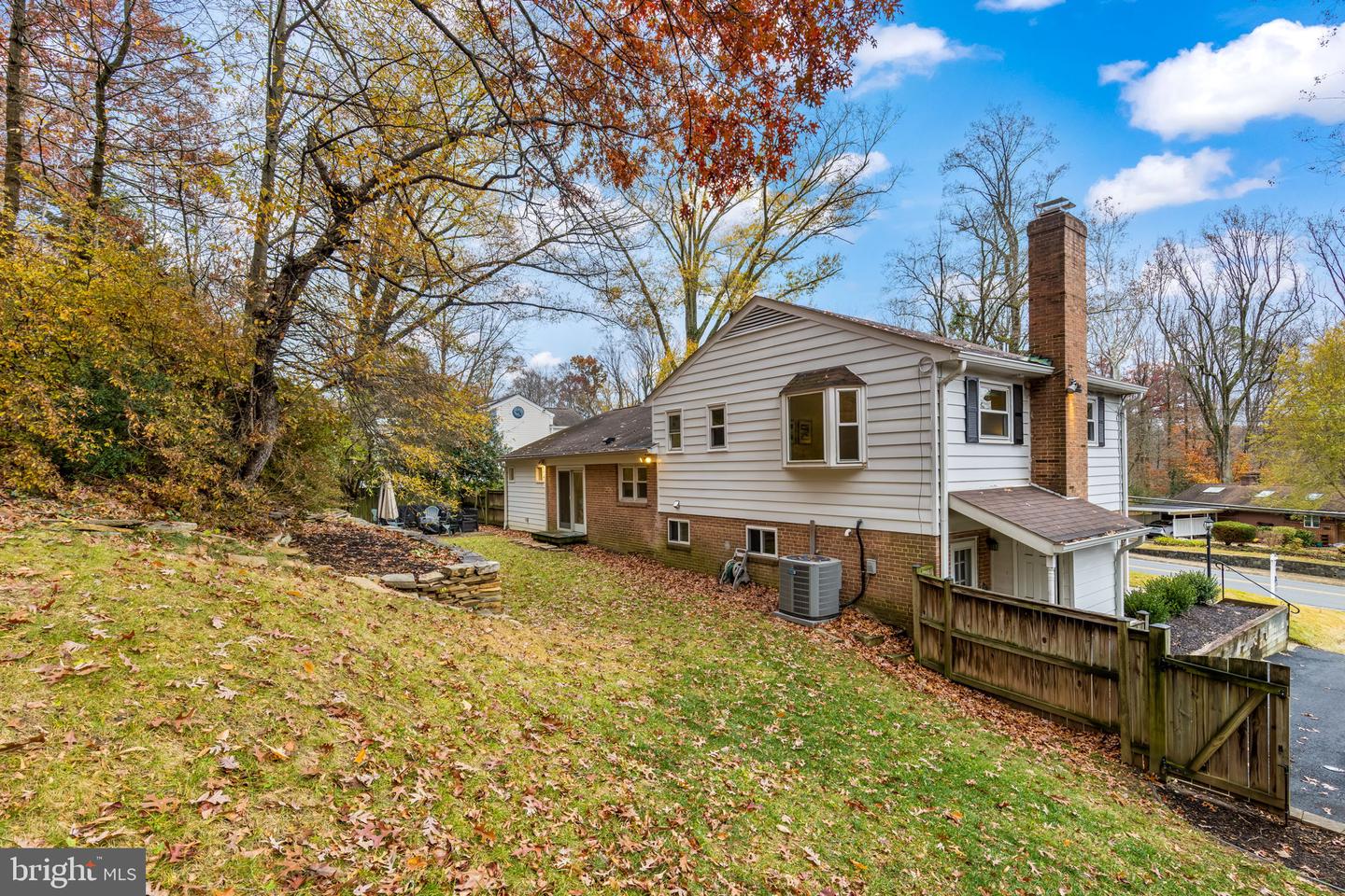 6222 BEACHWAY DR, FALLS CHURCH, Virginia 22041, 3 Bedrooms Bedrooms, ,3 BathroomsBathrooms,Residential,For sale,6222 BEACHWAY DR,VAFX2276418 MLS # VAFX2276418