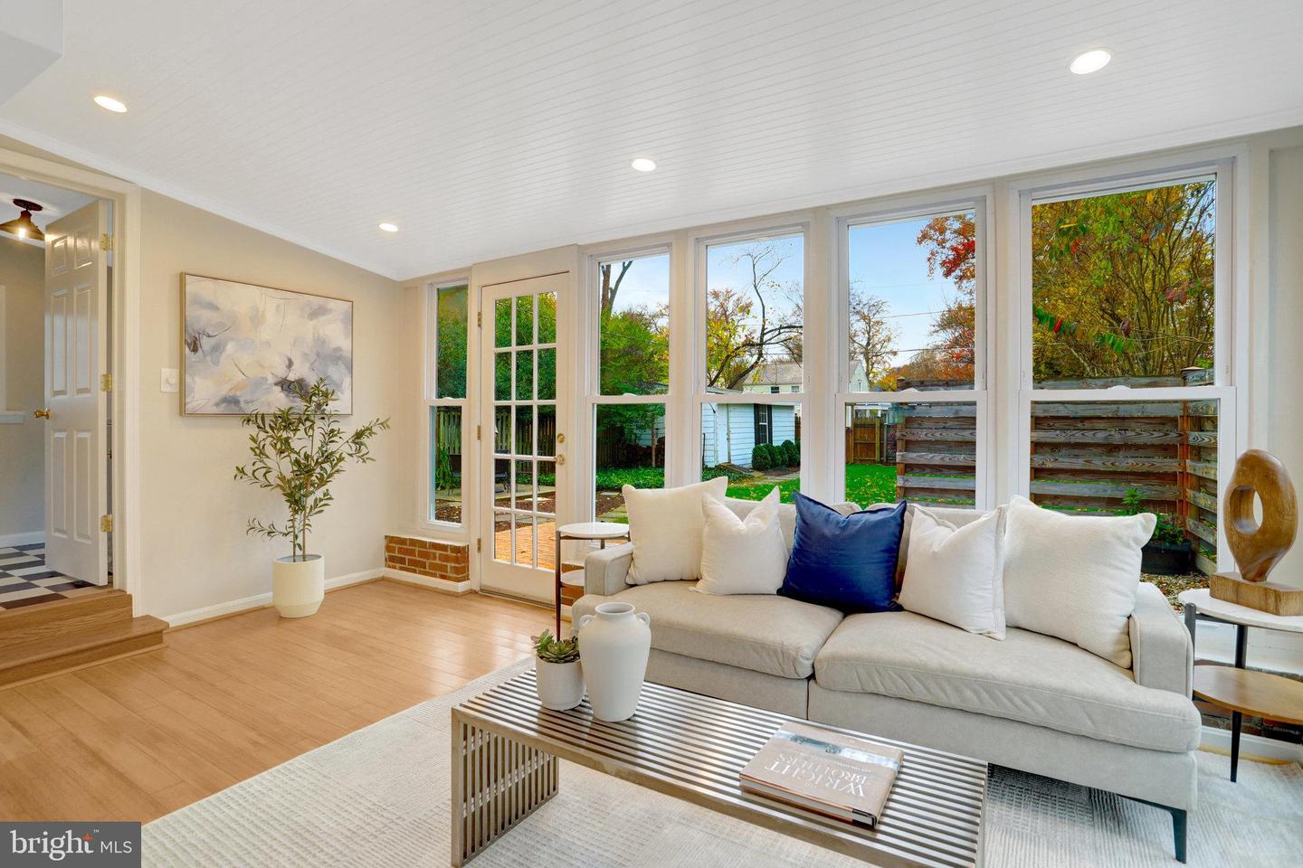 6402 POTOMAC AVE, ALEXANDRIA, Virginia 22307, 4 Bedrooms Bedrooms, ,2 BathroomsBathrooms,Residential,For sale,6402 POTOMAC AVE,VAFX2276704 MLS # VAFX2276704