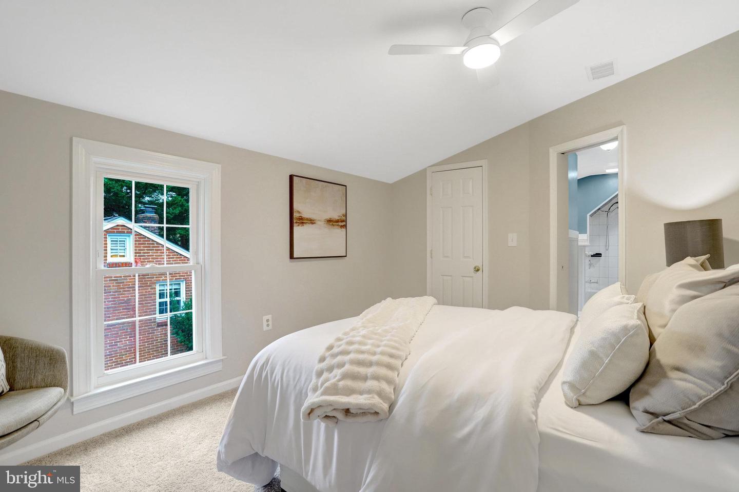 6402 POTOMAC AVE, ALEXANDRIA, Virginia 22307, 4 Bedrooms Bedrooms, ,2 BathroomsBathrooms,Residential,For sale,6402 POTOMAC AVE,VAFX2276704 MLS # VAFX2276704