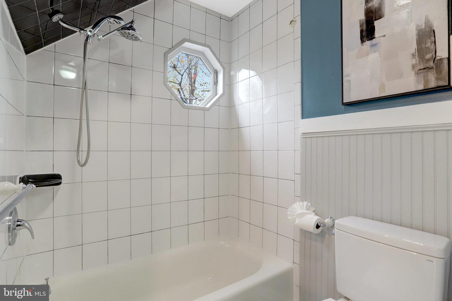 6402 POTOMAC AVE, ALEXANDRIA, Virginia 22307, 4 Bedrooms Bedrooms, ,2 BathroomsBathrooms,Residential,For sale,6402 POTOMAC AVE,VAFX2276704 MLS # VAFX2276704