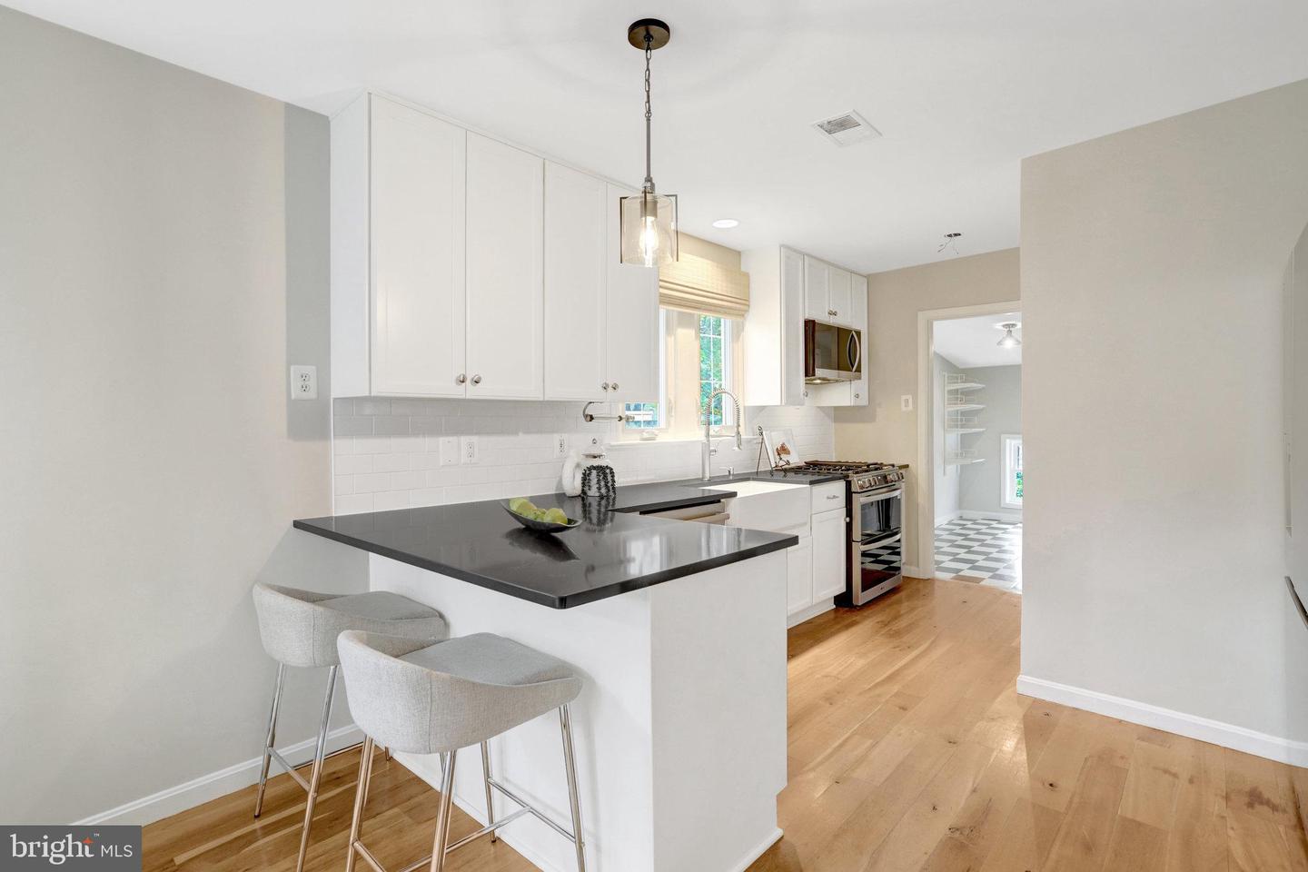 6402 POTOMAC AVE, ALEXANDRIA, Virginia 22307, 4 Bedrooms Bedrooms, ,2 BathroomsBathrooms,Residential,For sale,6402 POTOMAC AVE,VAFX2276704 MLS # VAFX2276704