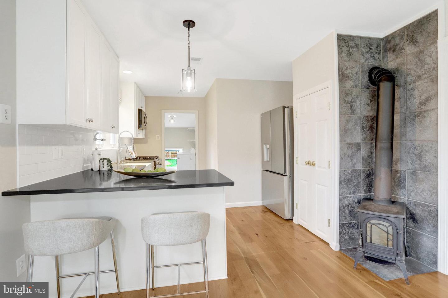 6402 POTOMAC AVE, ALEXANDRIA, Virginia 22307, 4 Bedrooms Bedrooms, ,2 BathroomsBathrooms,Residential,For sale,6402 POTOMAC AVE,VAFX2276704 MLS # VAFX2276704