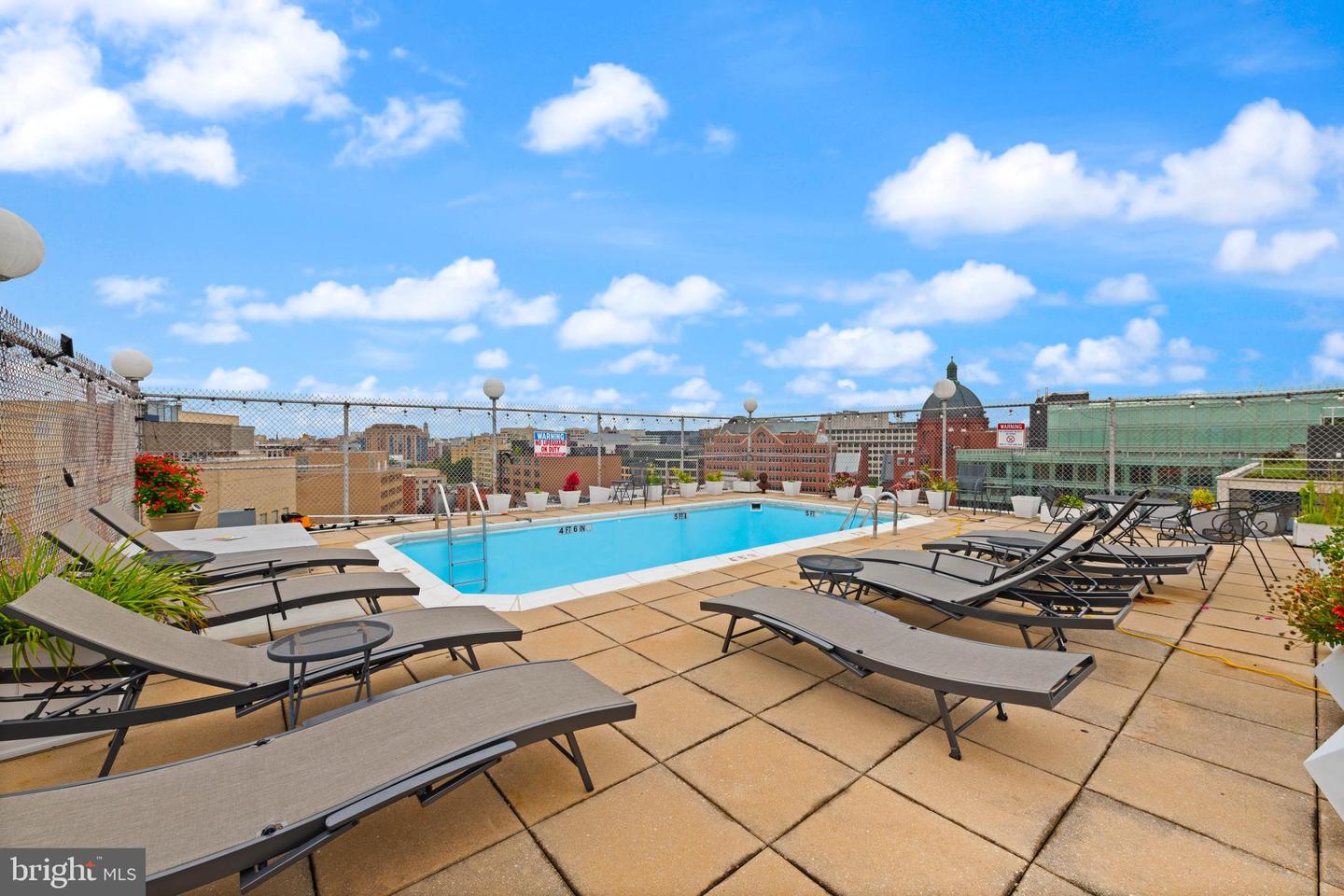 1325 18TH ST NW #712, WASHINGTON, District Of Columbia 20036, 1 Bedroom Bedrooms, ,1 BathroomBathrooms,Residential,For sale,1325 18TH ST NW #712,DCDC2229592 MLS # DCDC2229592