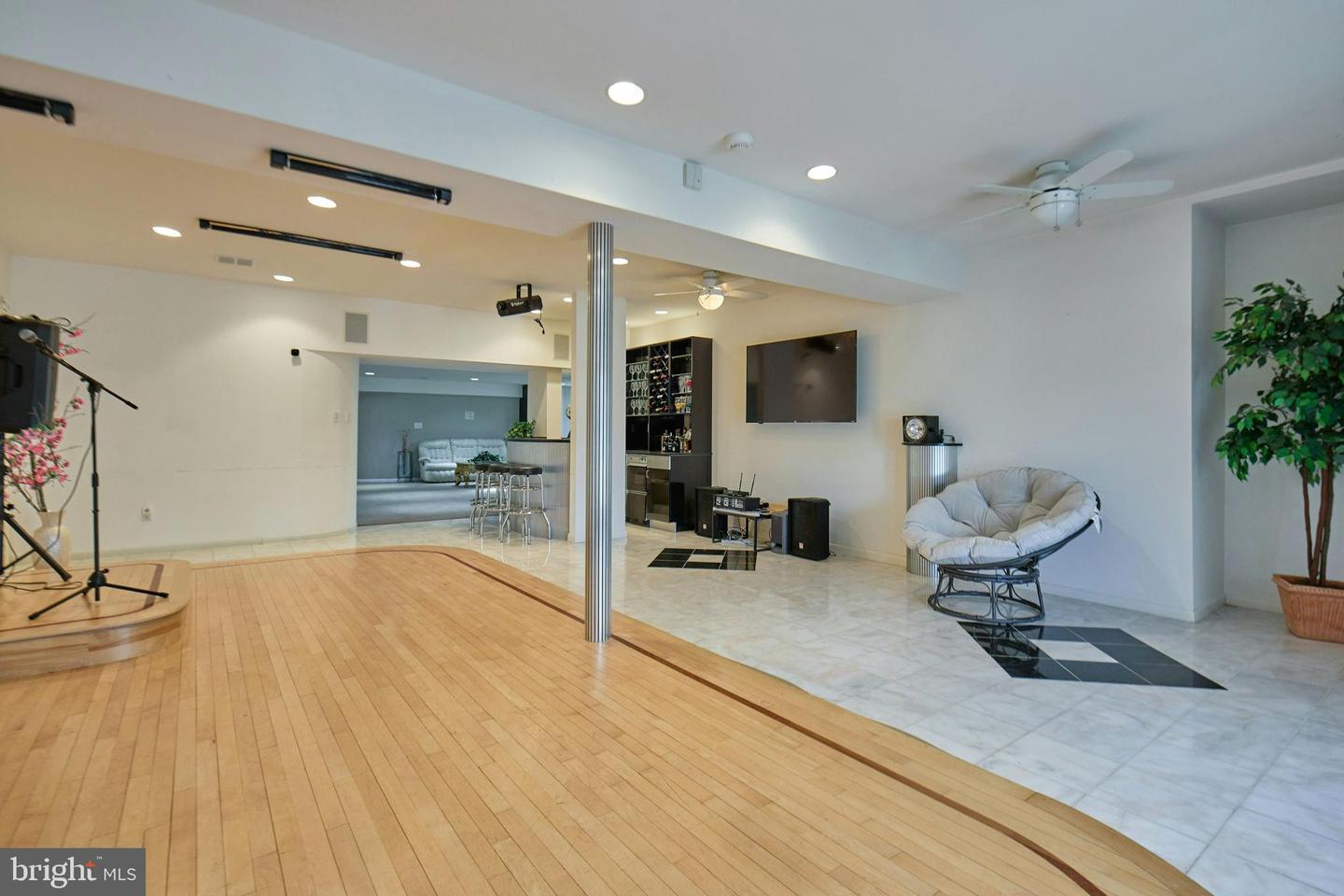 6830 CLIFTON RD, CLIFTON, Virginia 20124, 5 Bedrooms Bedrooms, ,5 BathroomsBathrooms,Residential,For sale,6830 CLIFTON RD,VAFX2276986 MLS # VAFX2276986 6830 CLIFTON RD, CLIFTON, Virginia 20124, 5 Bedrooms Bedrooms, ,5 BathroomsBathrooms,Residential,For sale,6830 CLIFTON RD,VAFX2276986 MLS # VAFX2276986