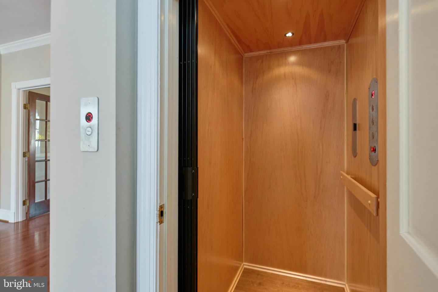 6830 CLIFTON RD, CLIFTON, Virginia 20124, 5 Bedrooms Bedrooms, ,5 BathroomsBathrooms,Residential,For sale,6830 CLIFTON RD,VAFX2276986 MLS # VAFX2276986 6830 CLIFTON RD, CLIFTON, Virginia 20124, 5 Bedrooms Bedrooms, ,5 BathroomsBathrooms,Residential,For sale,6830 CLIFTON RD,VAFX2276986 MLS # VAFX2276986