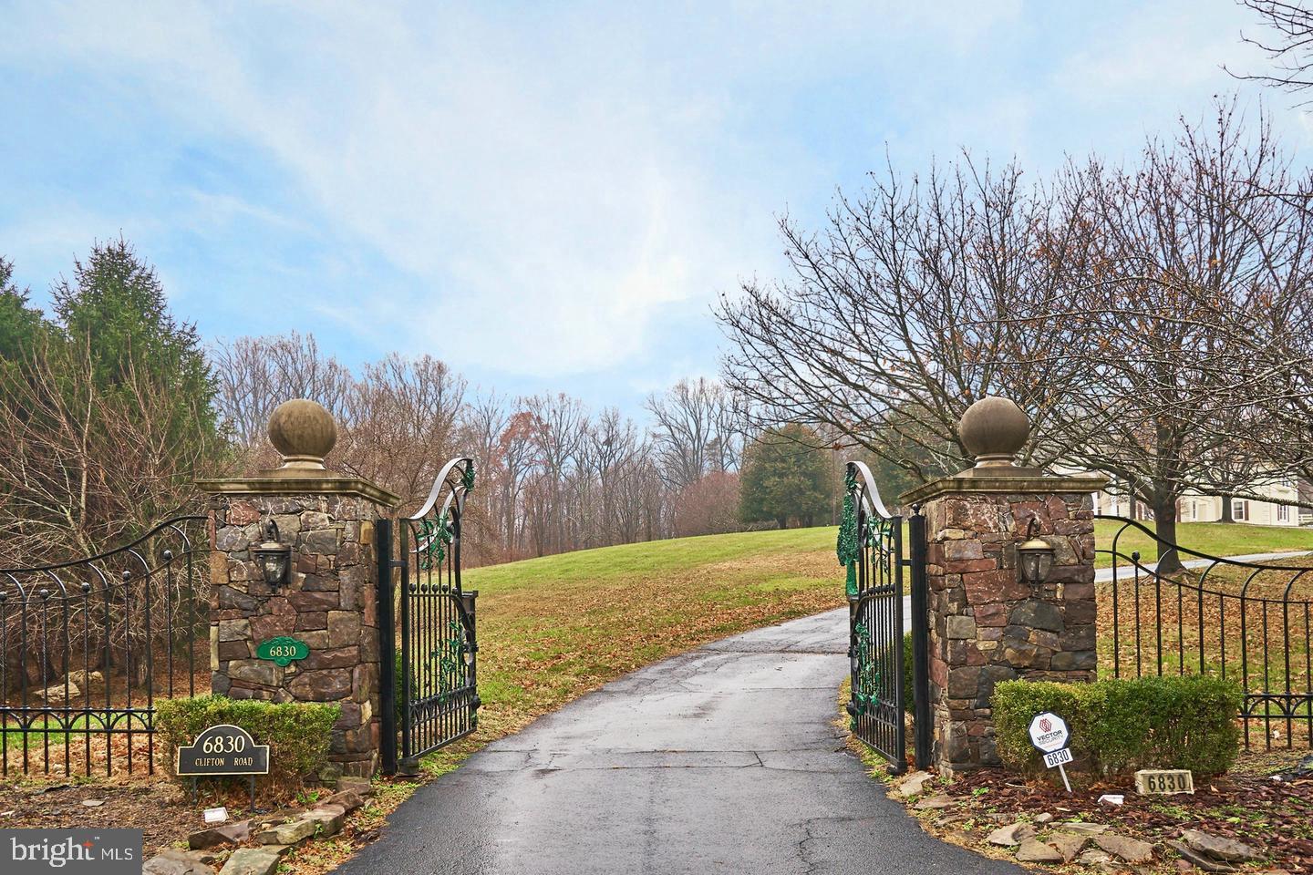 6830 CLIFTON RD, CLIFTON, Virginia 20124, 5 Bedrooms Bedrooms, ,5 BathroomsBathrooms,Residential,For sale,6830 CLIFTON RD,VAFX2276986 MLS # VAFX2276986 6830 CLIFTON RD, CLIFTON, Virginia 20124, 5 Bedrooms Bedrooms, ,5 BathroomsBathrooms,Residential,For sale,6830 CLIFTON RD,VAFX2276986 MLS # VAFX2276986