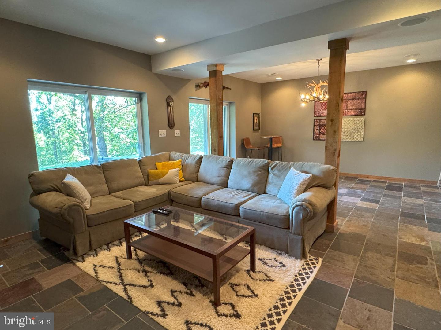 3998 HIDDEN VALLEY LN, LINDEN, Virginia 22642, 3 Bedrooms Bedrooms, 10 Rooms Rooms,2 BathroomsBathrooms,Residential,For sale,3998 HIDDEN VALLEY LN,VAFQ2019546 MLS # VAFQ2019546