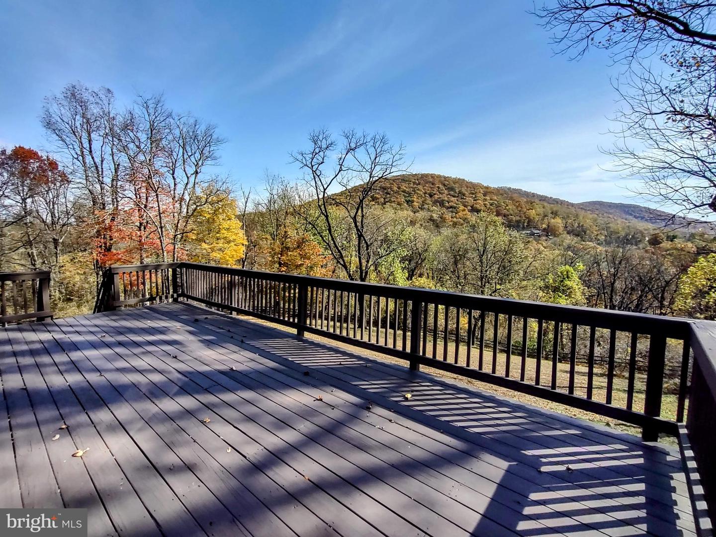 3998 HIDDEN VALLEY LN, LINDEN, Virginia 22642, 3 Bedrooms Bedrooms, 10 Rooms Rooms,2 BathroomsBathrooms,Residential,For sale,3998 HIDDEN VALLEY LN,VAFQ2019546 MLS # VAFQ2019546