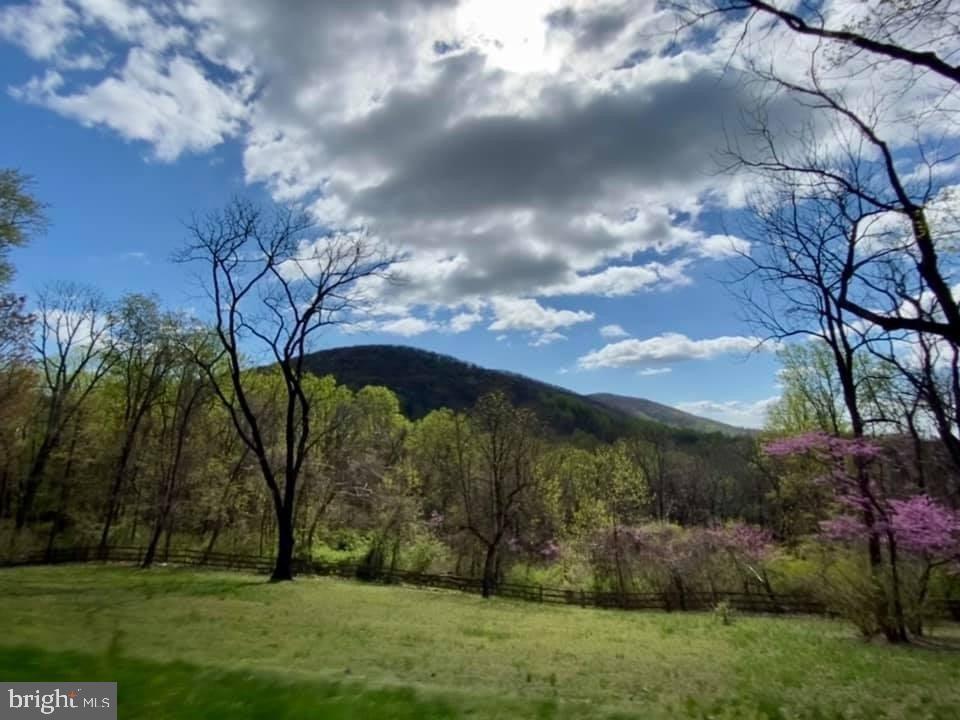 3998 HIDDEN VALLEY LN, LINDEN, Virginia 22642, 3 Bedrooms Bedrooms, 10 Rooms Rooms,2 BathroomsBathrooms,Residential,For sale,3998 HIDDEN VALLEY LN,VAFQ2019546 MLS # VAFQ2019546